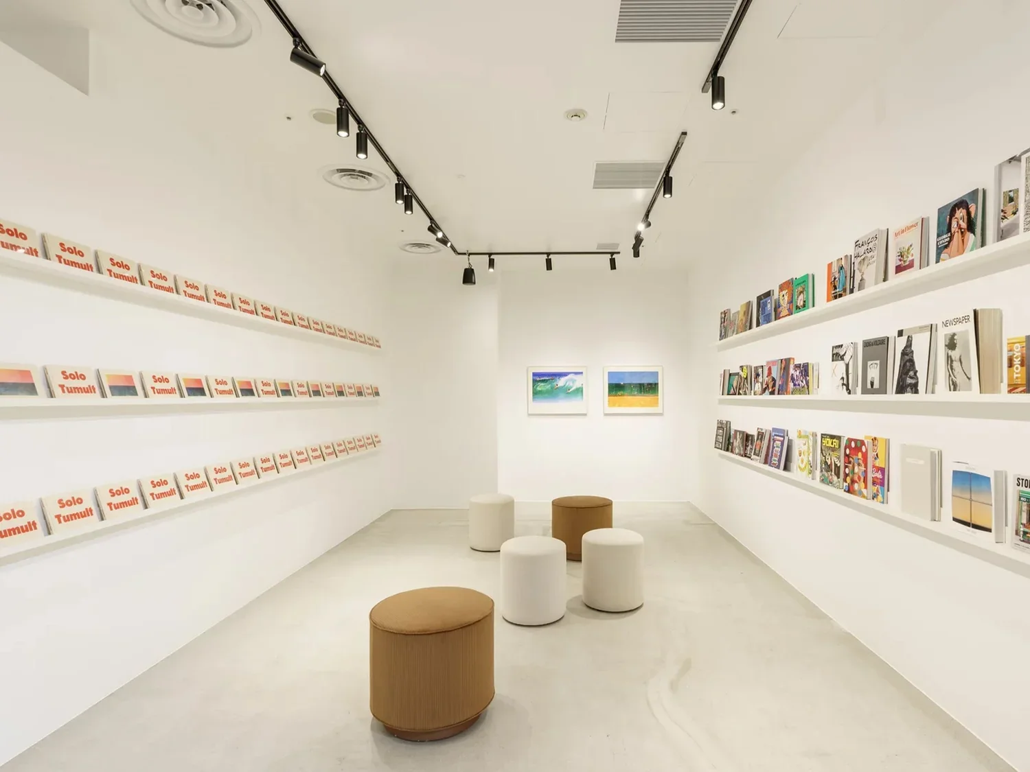 SOLO-TUMULT-JUKIAN-KLINCEWICZ-EXHIBITION-BOOKMARC-01.webp