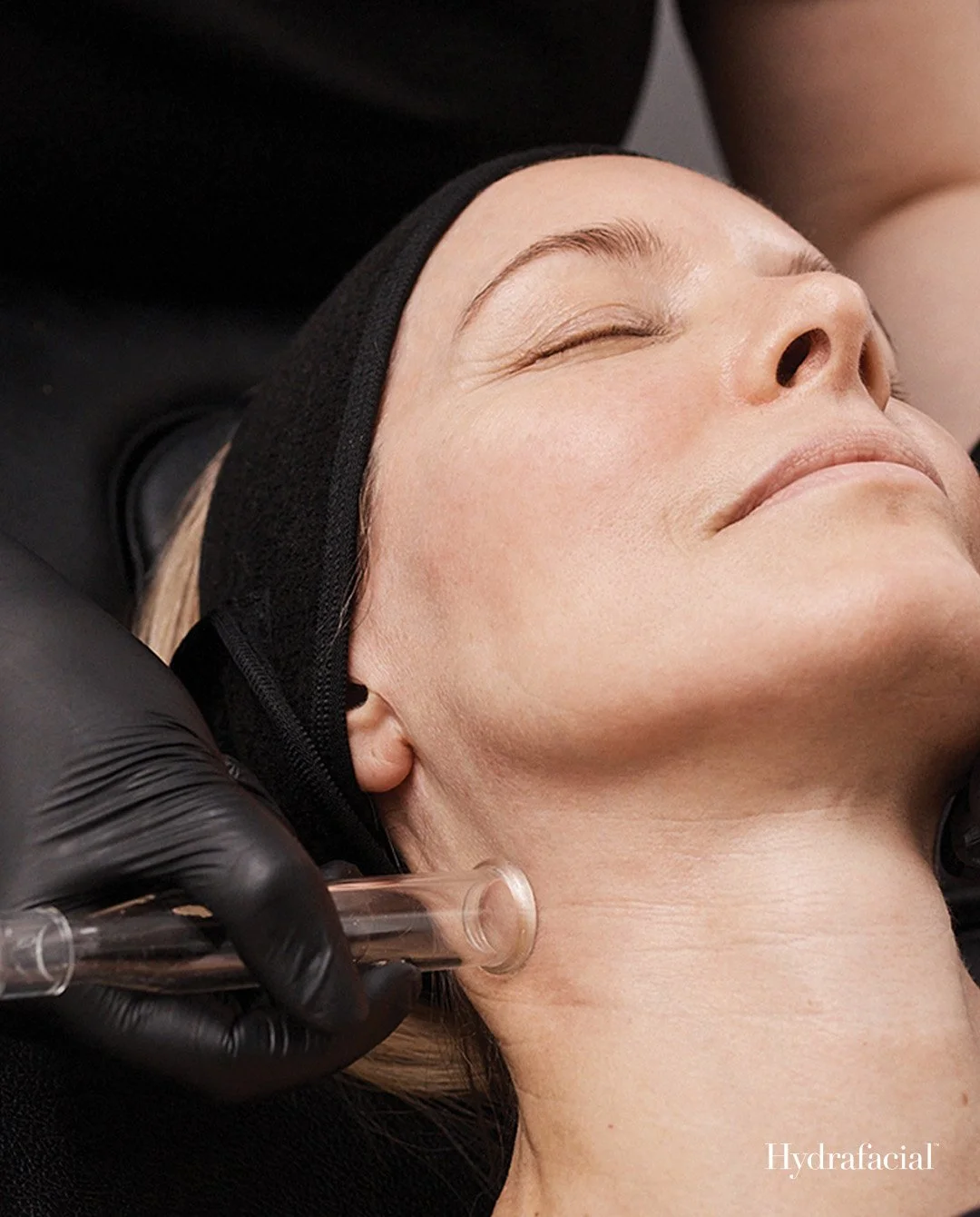 Hydrafacial Treatment Image_ Lymphatic Drainage.jpg