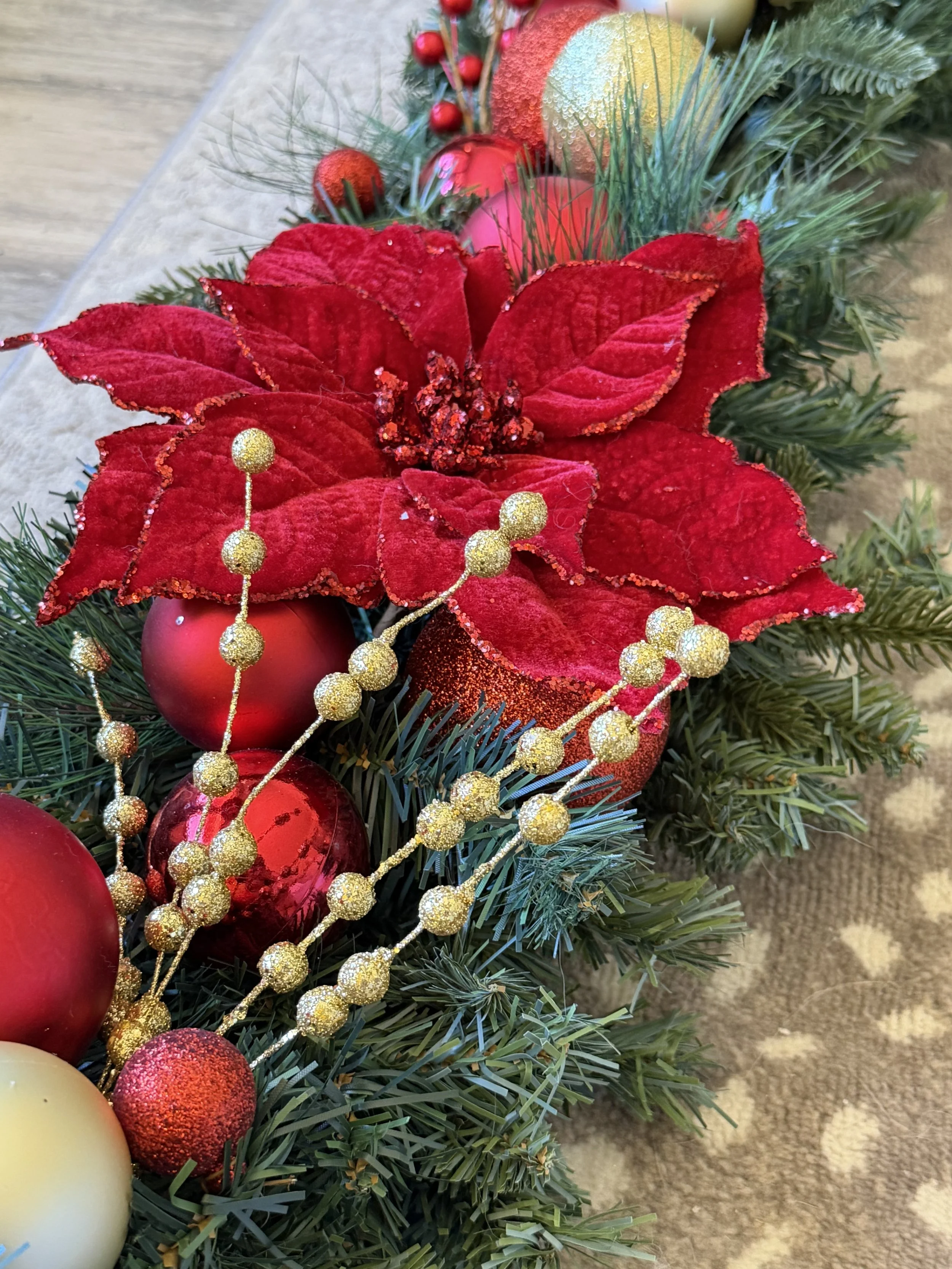 close up garland.jpg