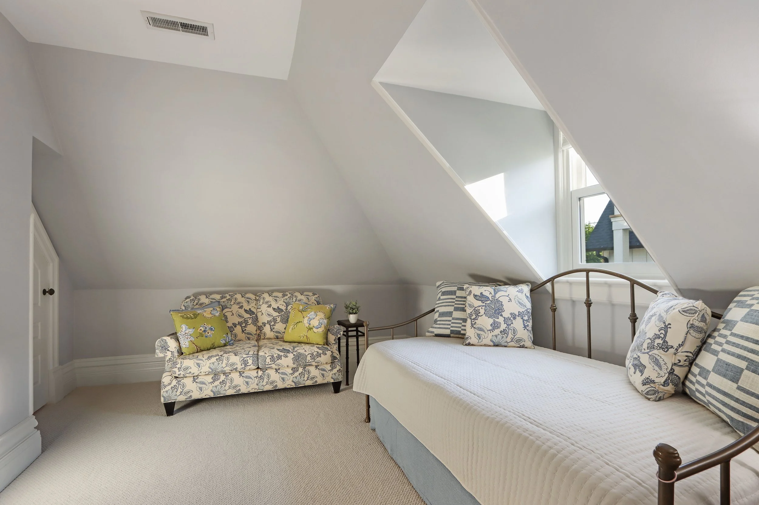 43-print-920 Geneva St, Lake Geneva, WI - 56.jpg