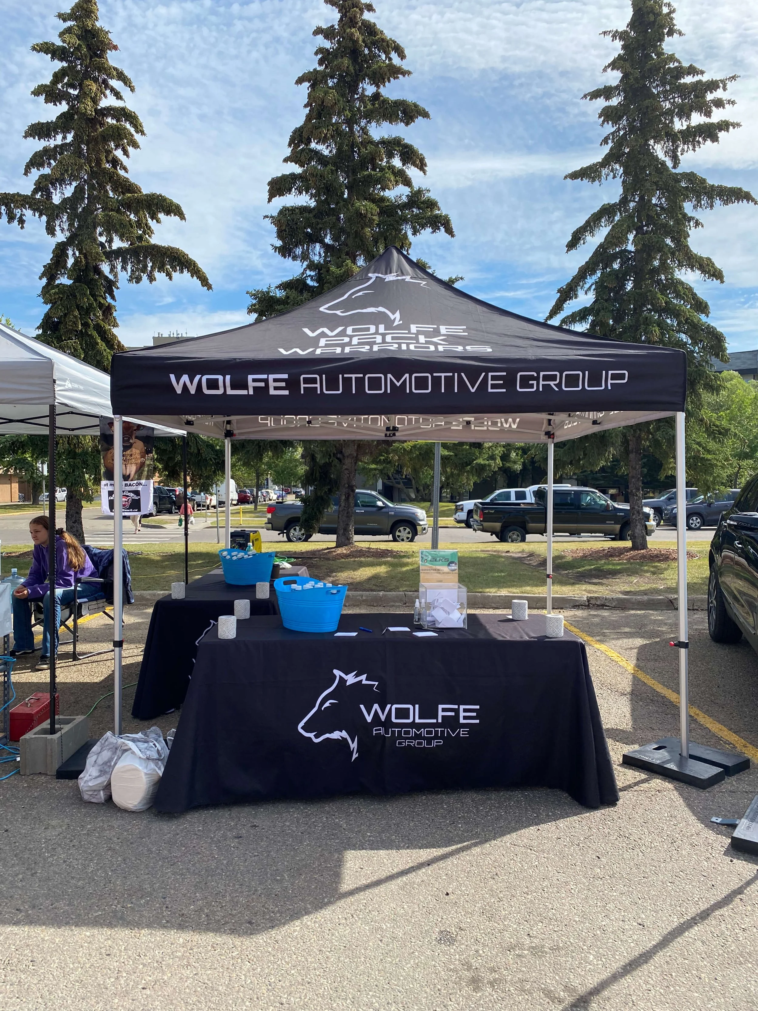 Wolfe tent & tablecloth.jpg