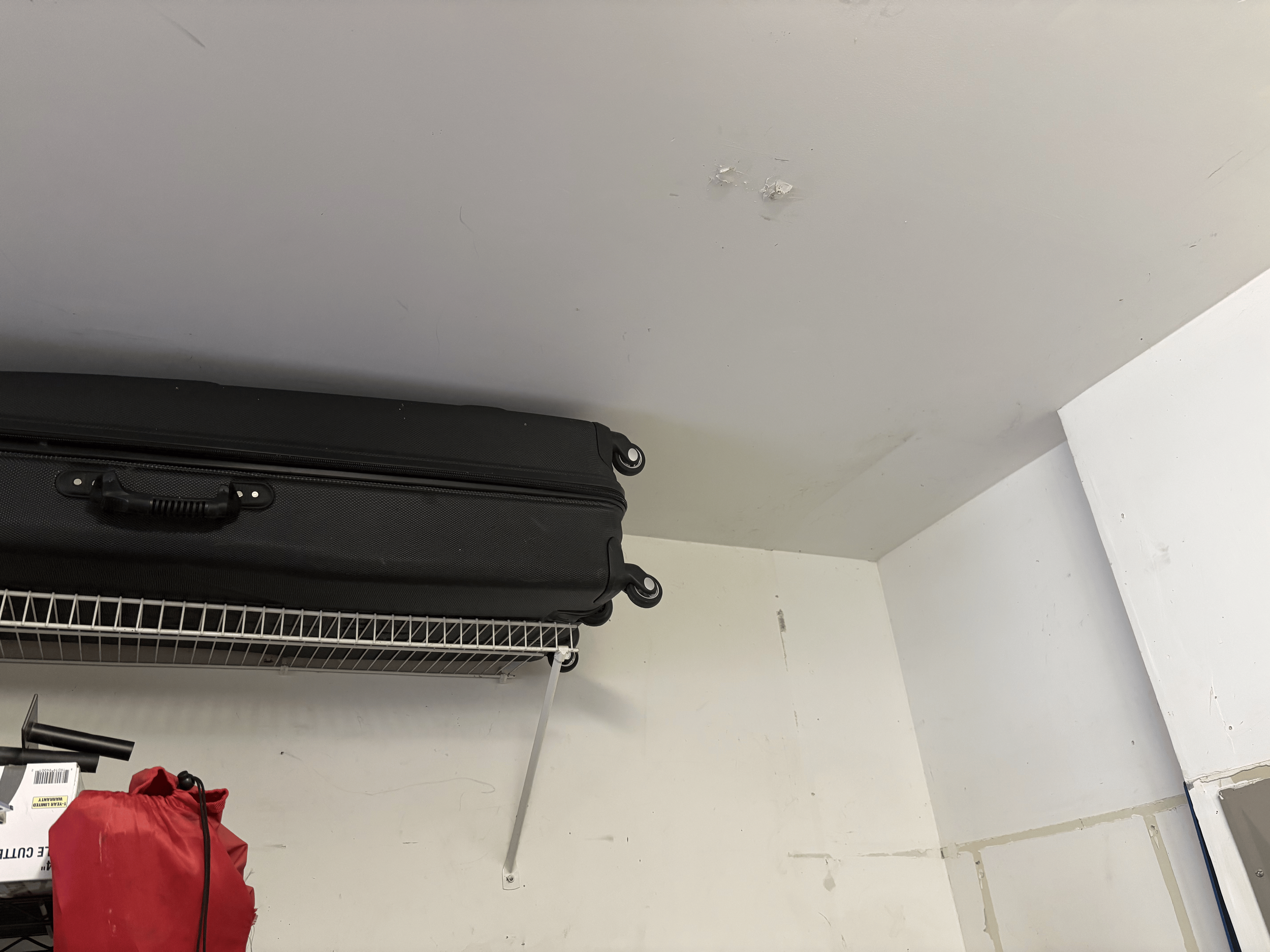 Place for ceiling rack.png