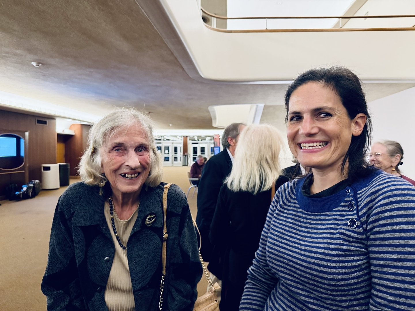  Ansie Baird (president emeritus) and Liz Freivogel (violist of Jupiter Quartet)  photo credit: Mark Hayman 