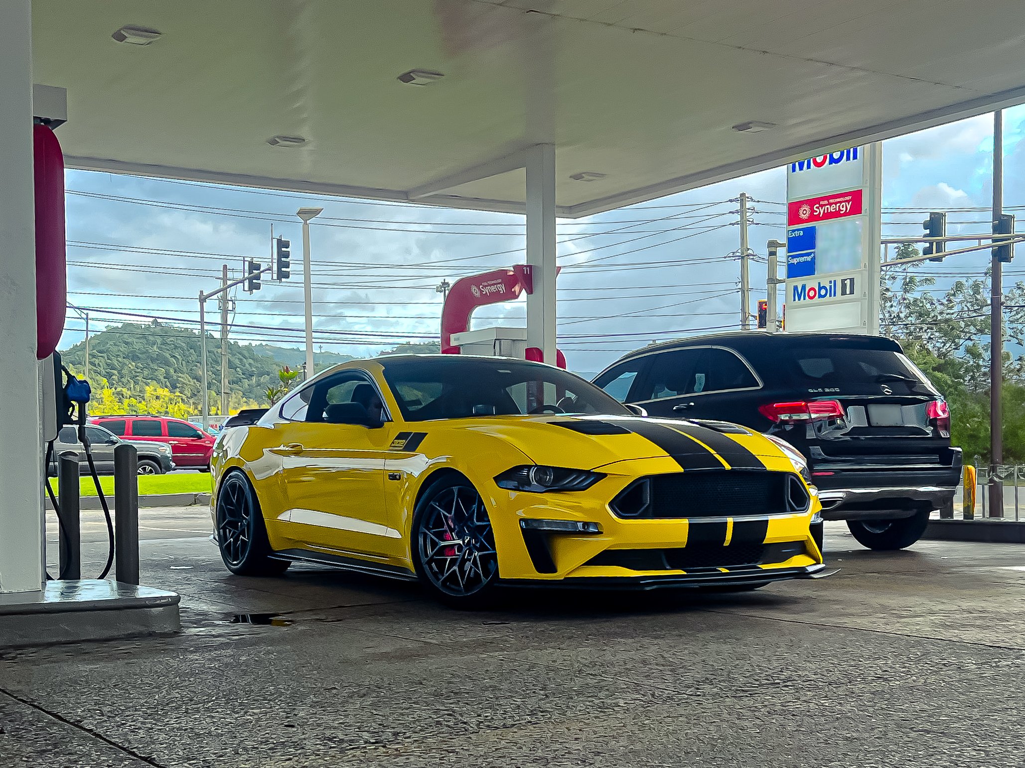 FULL BODY KIT W/ RACING STRIPS