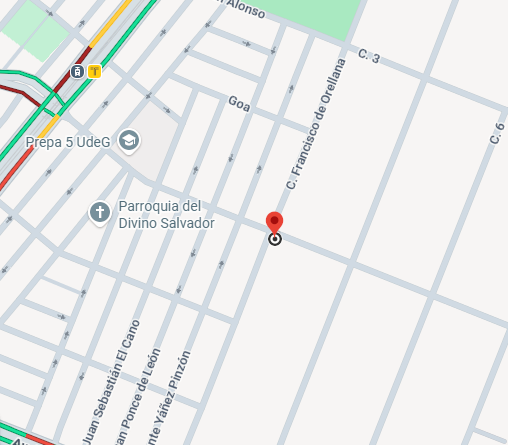 Mapa digital con calles y una ubicación marcada con un pin en una zona urbana de calles rectas y algunas señalizaciones.