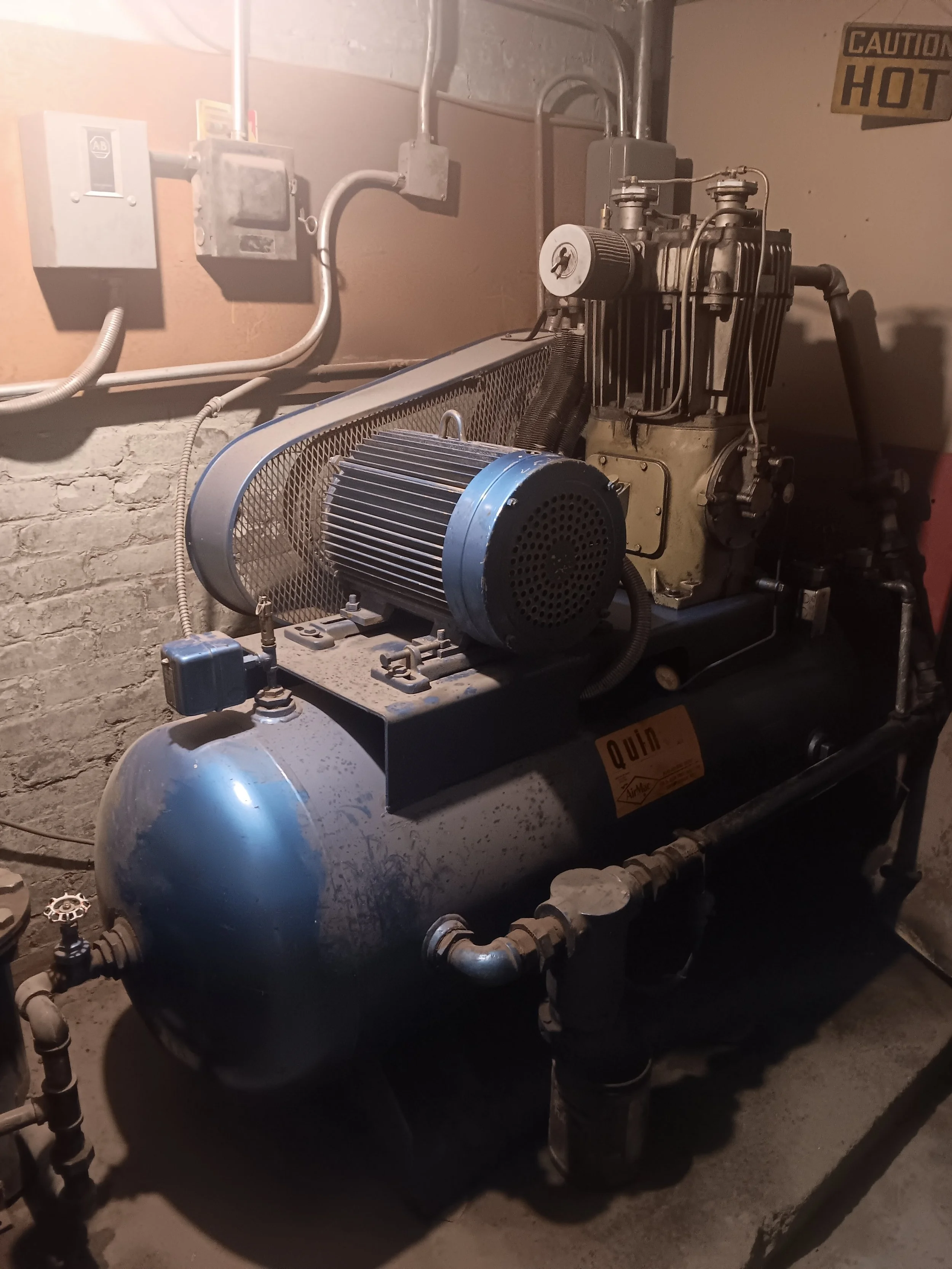 air compressor.jpg