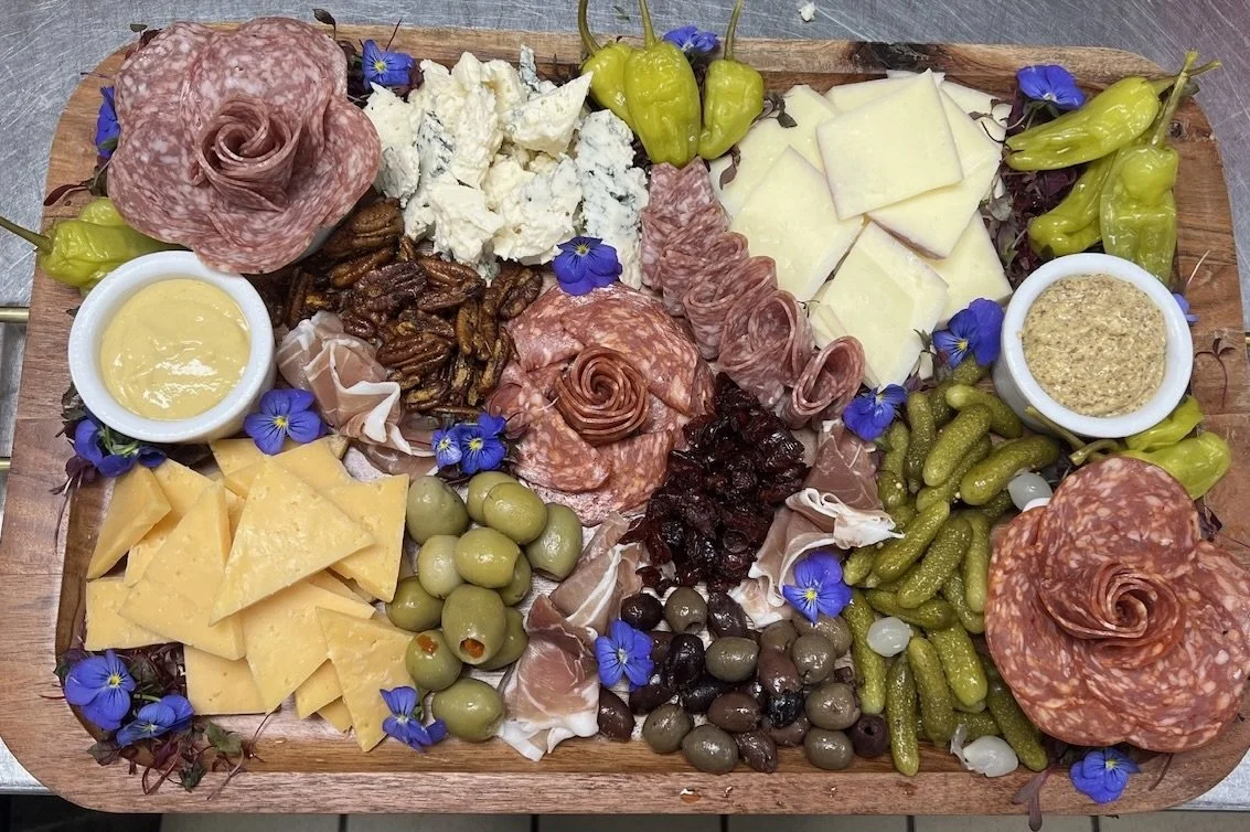 Small Charcuterie Board Feeds 4