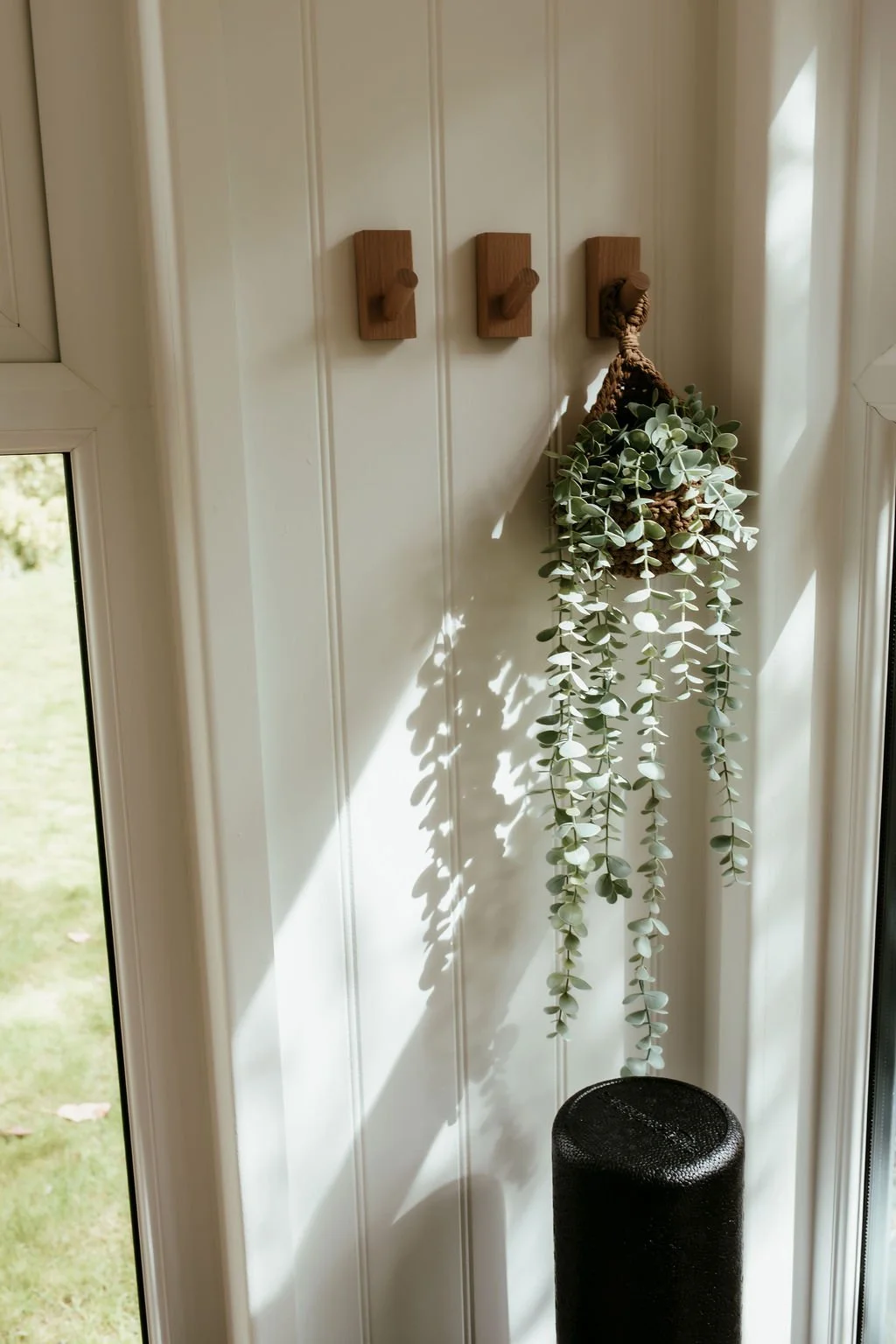 Peaceful women's coaching studio designed for strength and recovery.