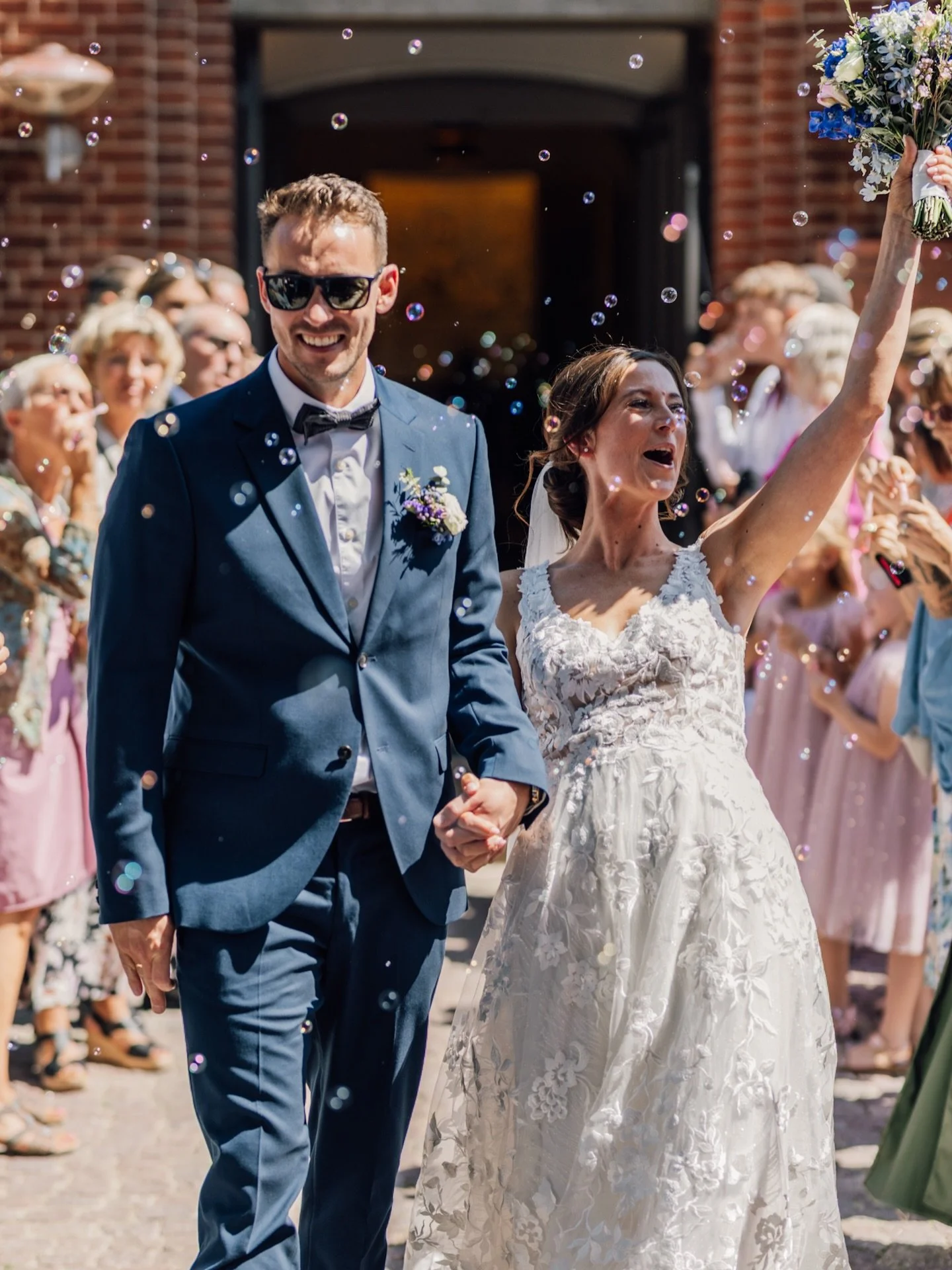 Sara og Lasses fabelagtige fest p&aring; @sjettefrederikskro 🥳 
En dag jeg ikke glemmer ❤️ 

#bryllupsfotograf #bryllupsfest #sjettefrederikskro #bryllupsinspiration #bryllup2027