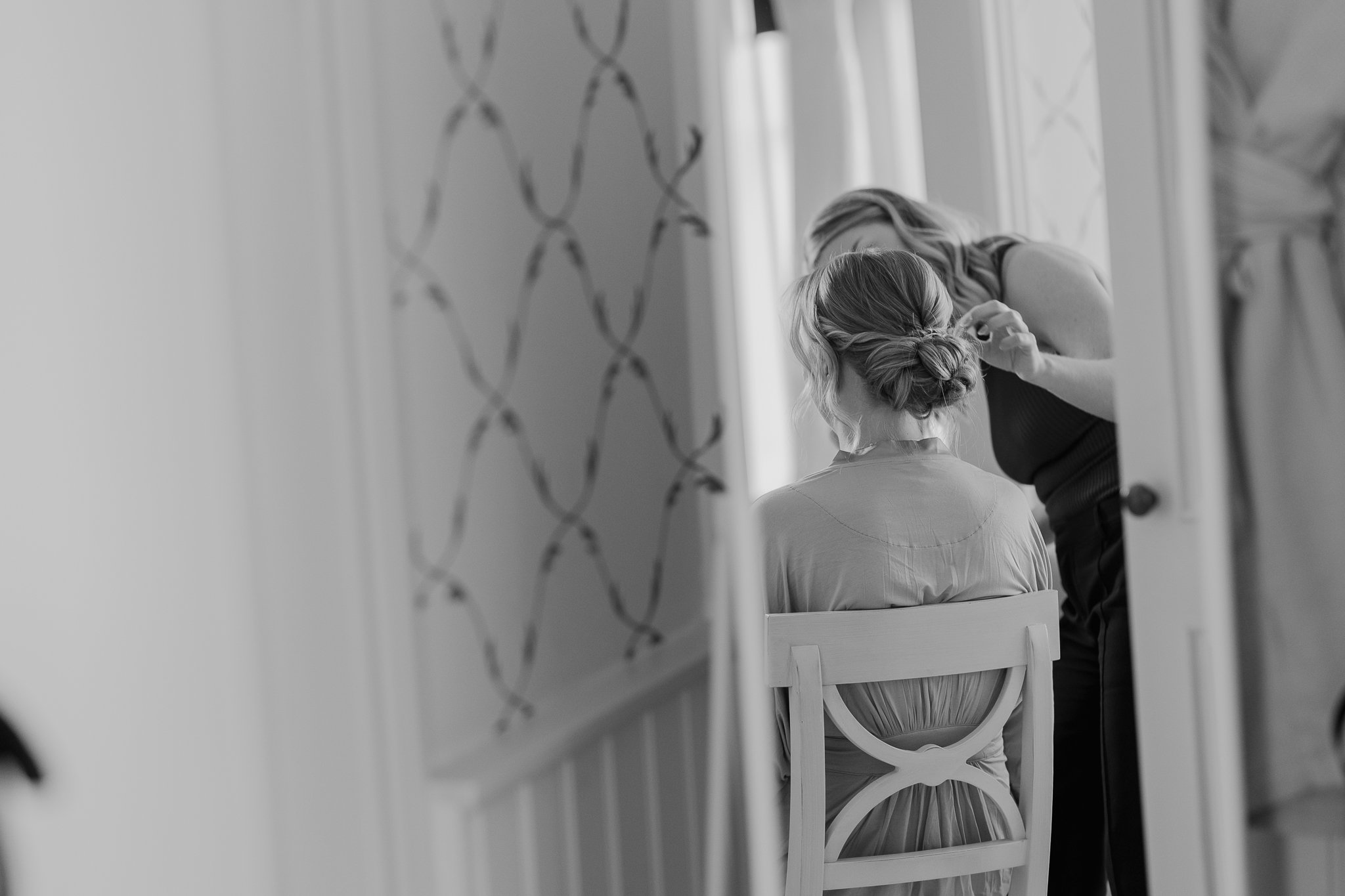 Brud gør sig klar til bryllup på Hotel Bretagne i Hornbæk