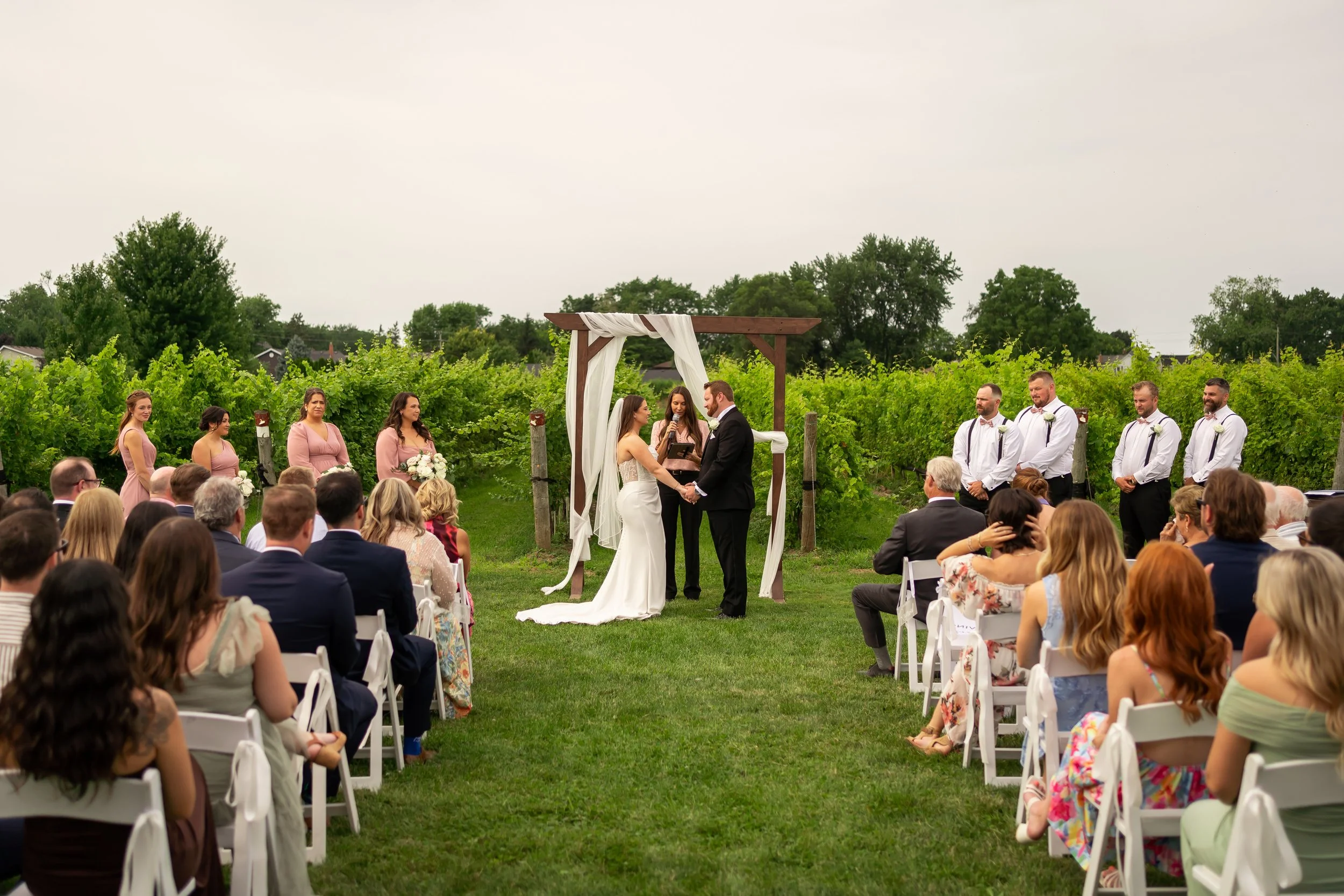 Alicia&Mitch-SneakPeek-24.jpg