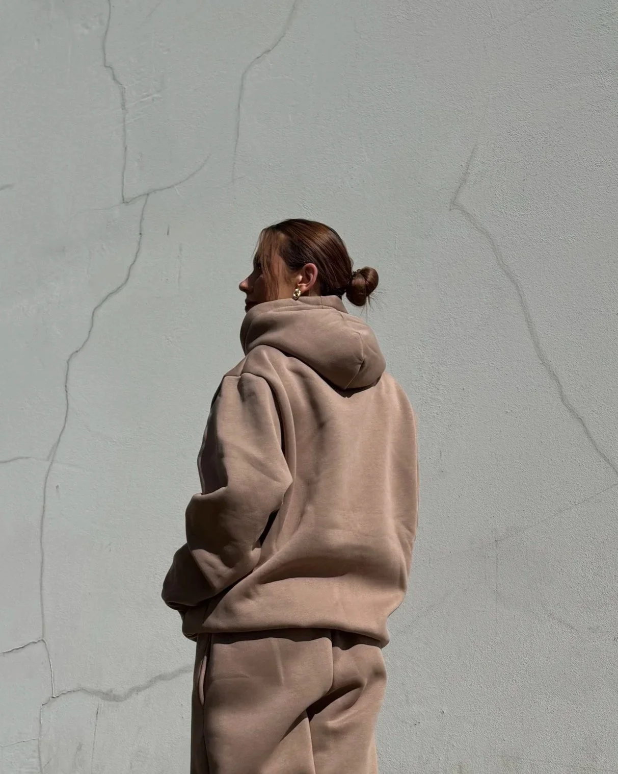 the [ H ] hoodie in latte