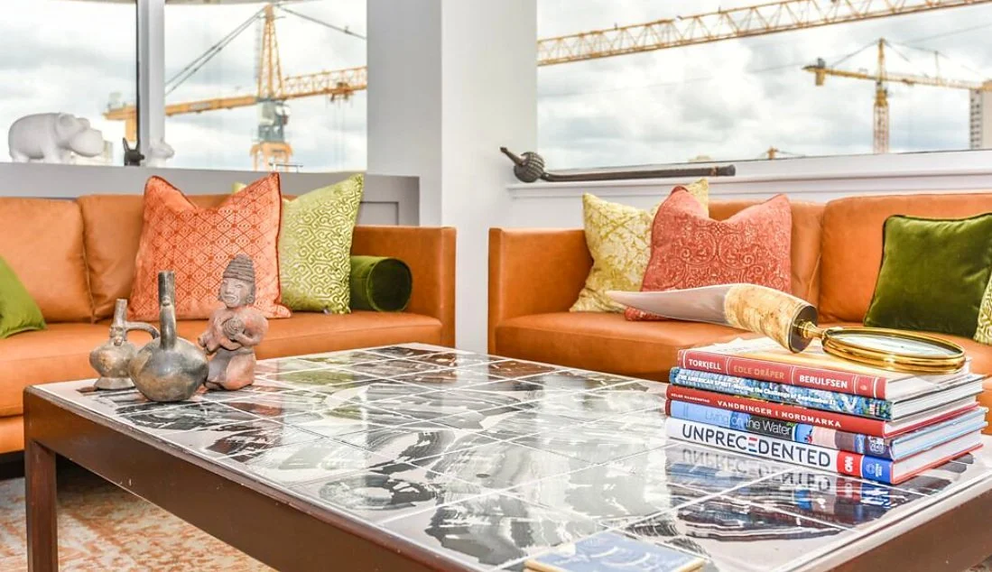 03-custom-coffee-table-and-sofas.jpg