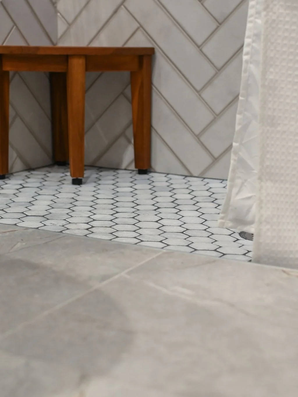 upload-16-bathroom-tile-floor-3x4.jpg