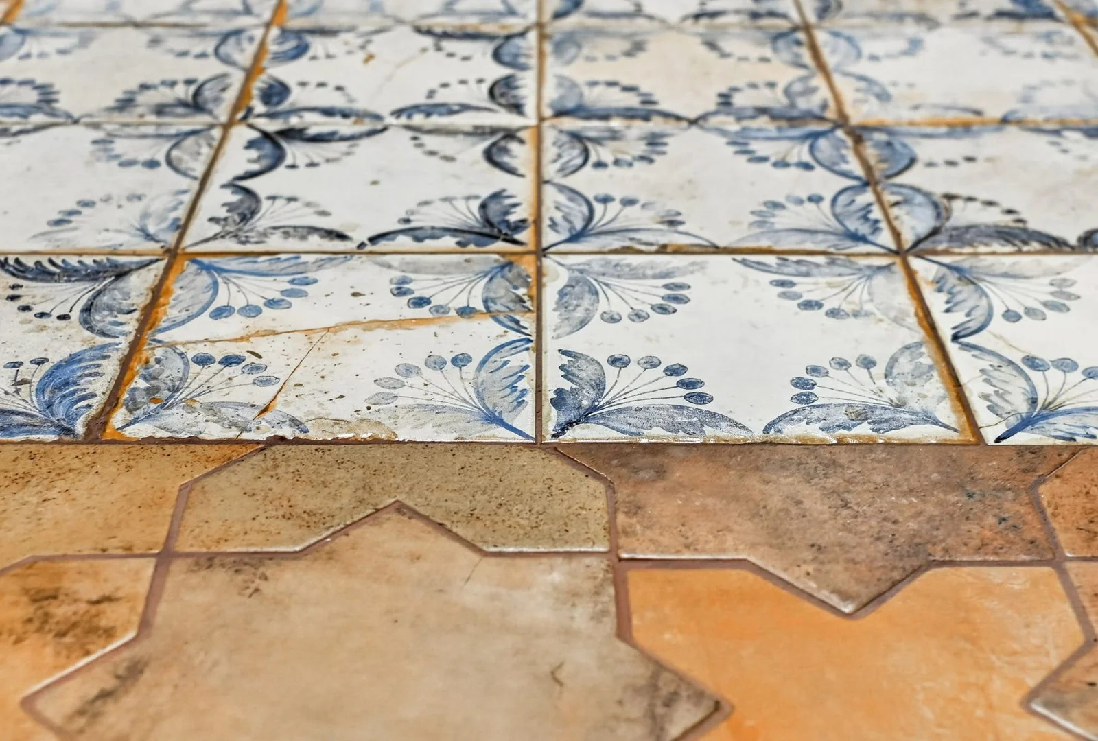 03-southworth-lane-patterned-tile-detail.jpg