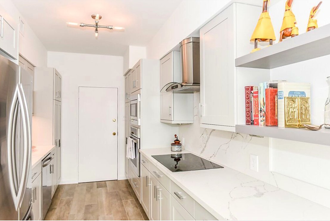 02-galley-kitchen.jpg