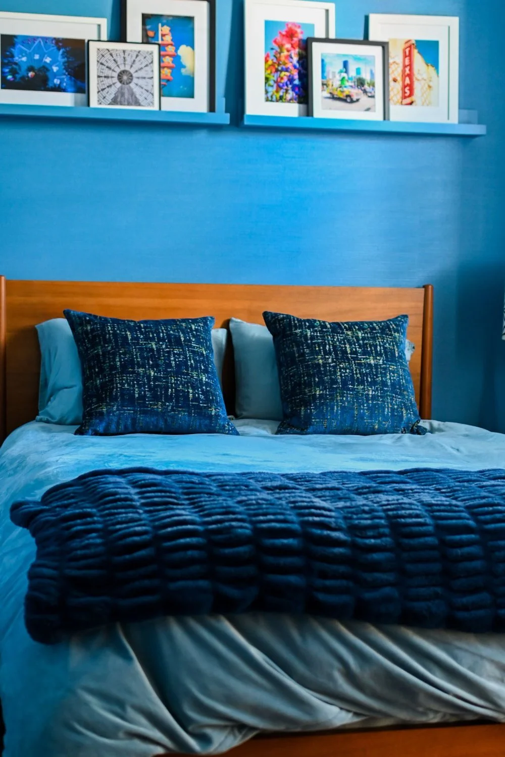 upload-13-blue-bedroom-wide-2x3.jpg