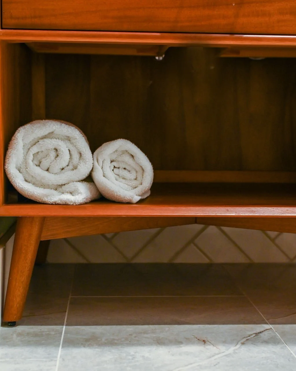 upload-22-wood-vanity-detail-4x5.jpg
