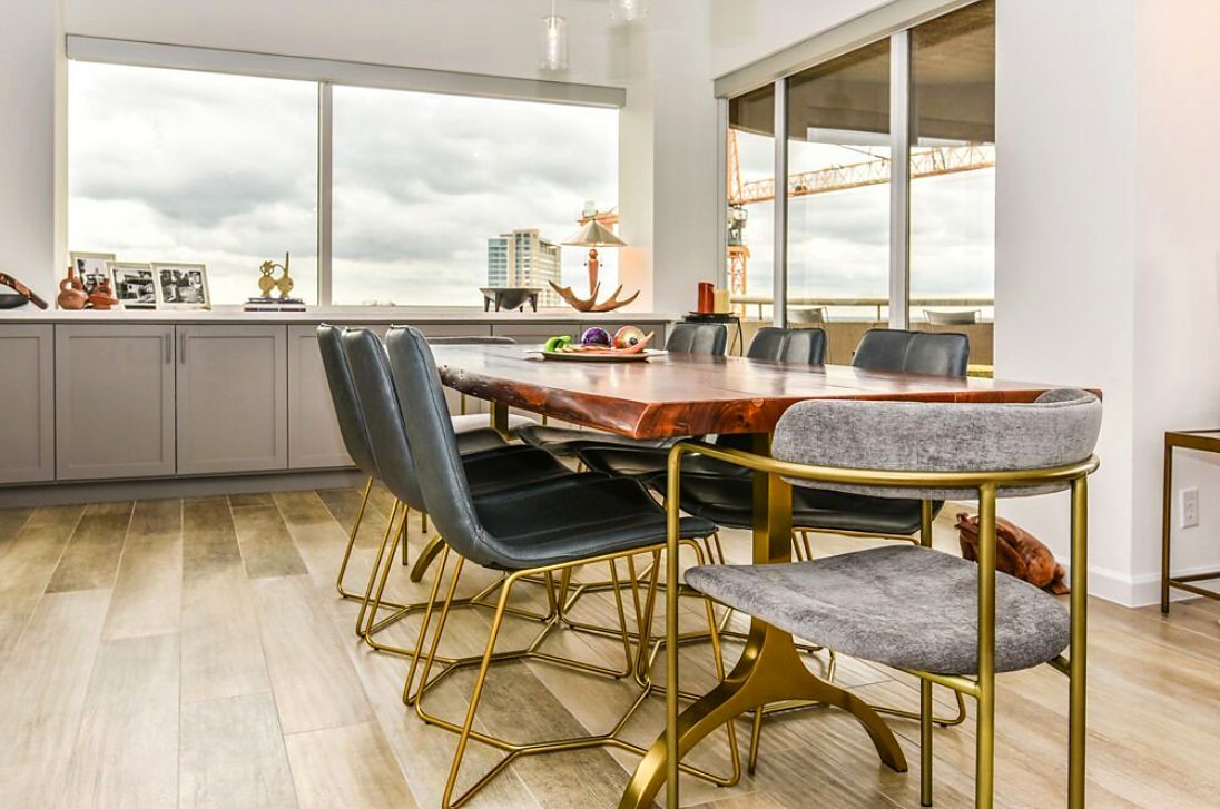 04-dining-table-and-chairs.jpg