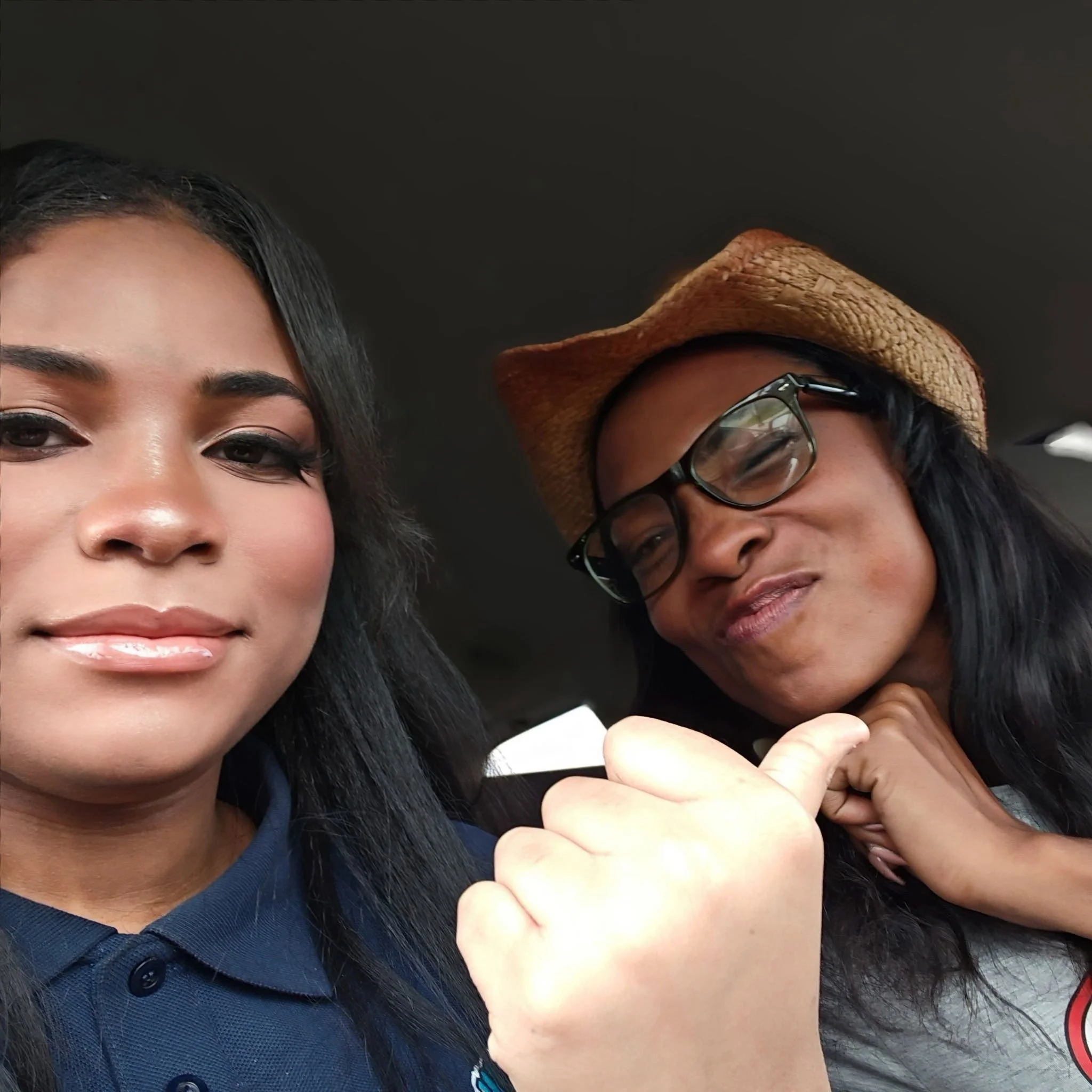 Jazmine and Kami Divine 