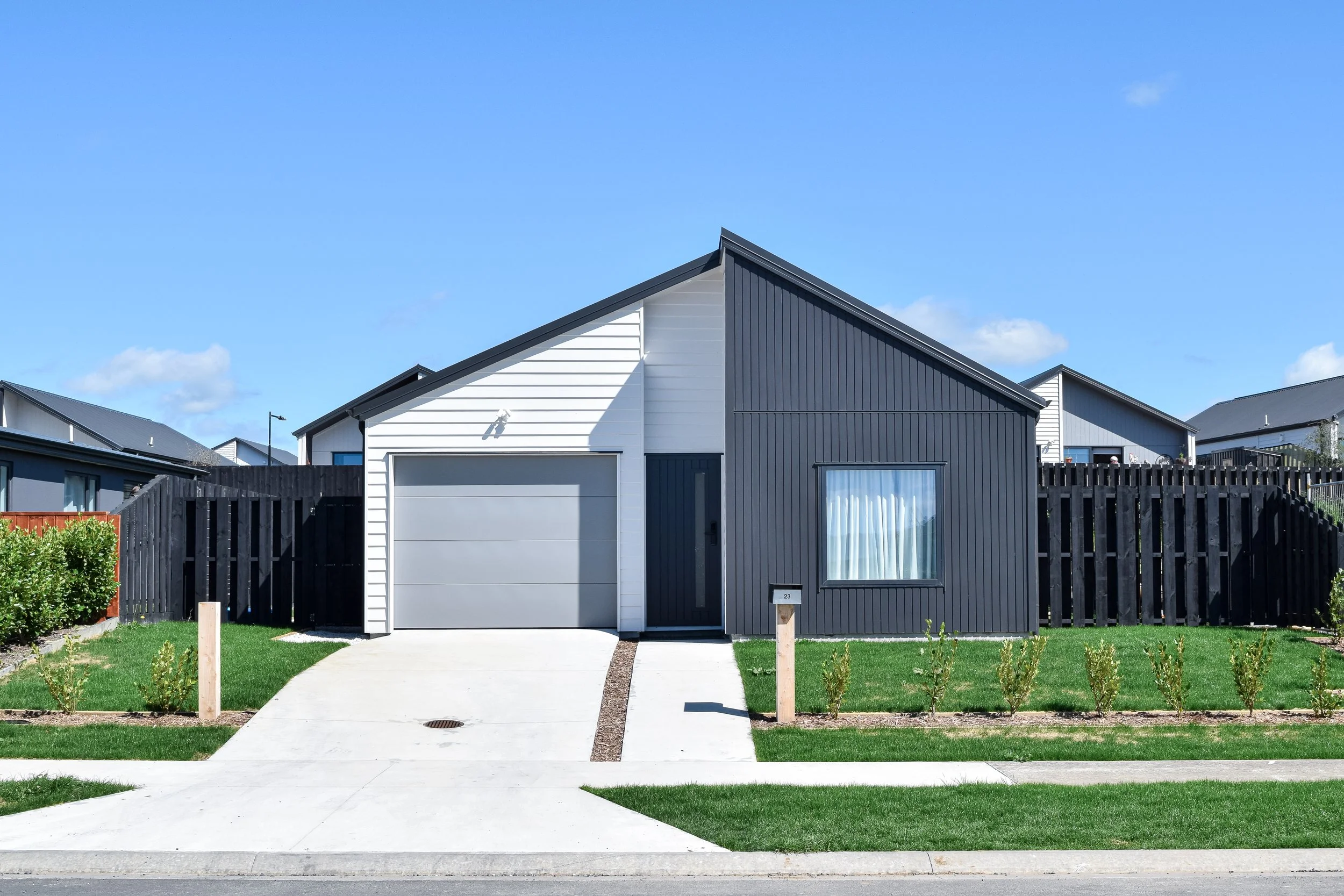 33 Panewaka St