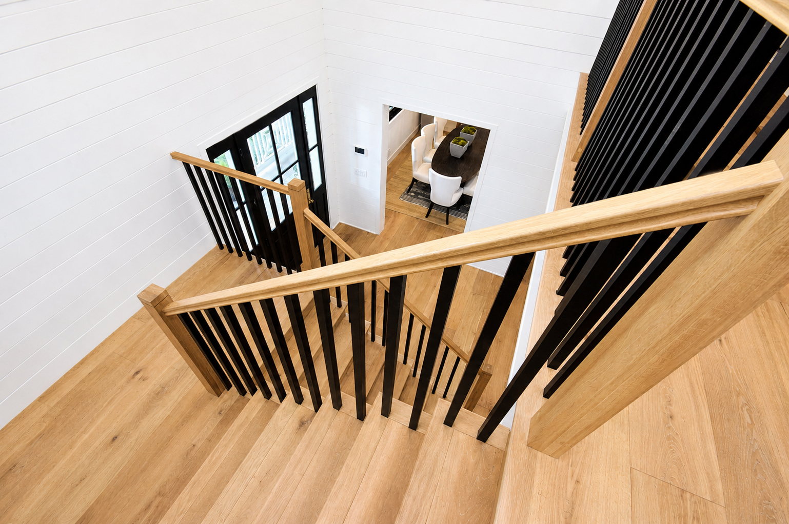 18 CHAT DENS STAIR .png