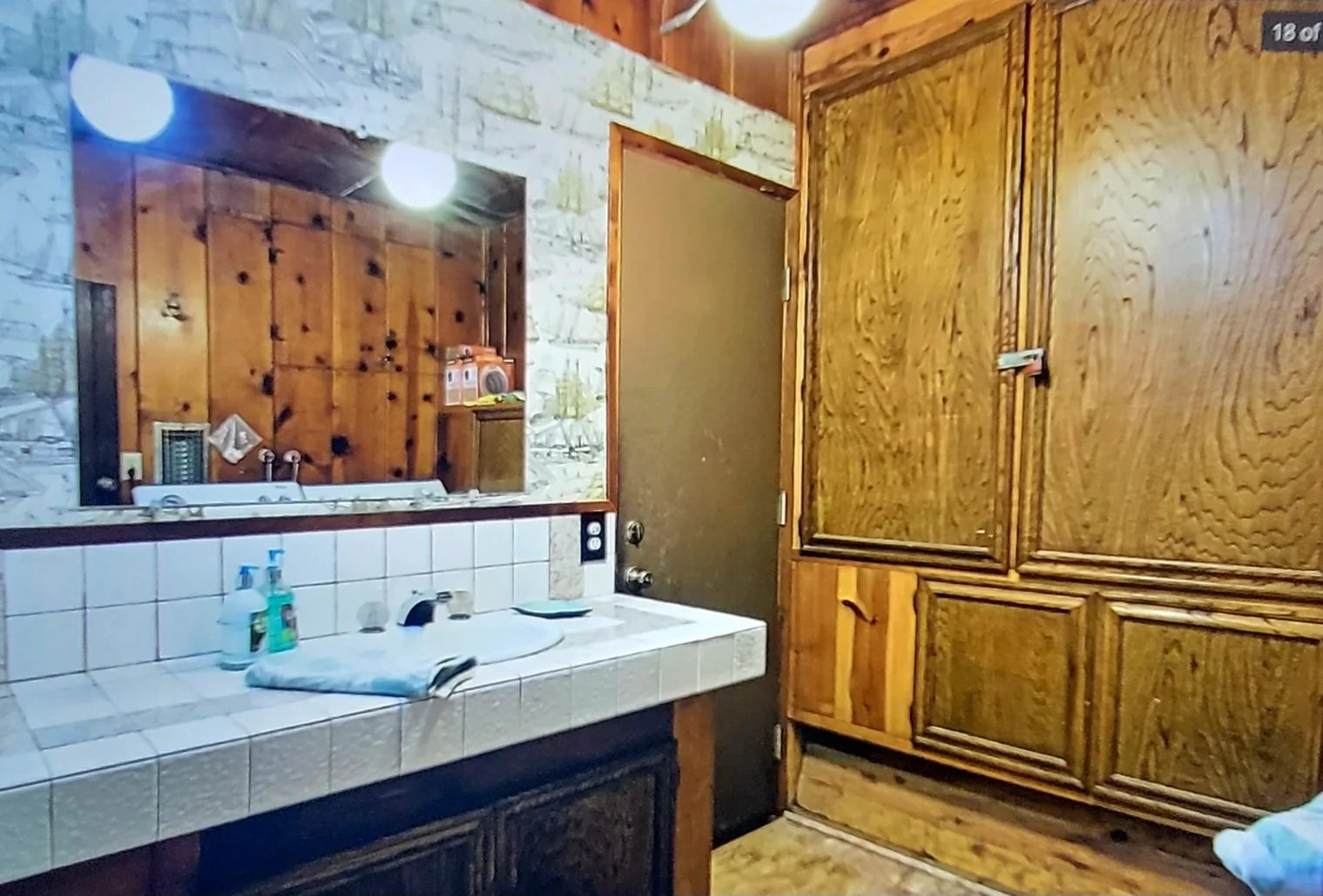 27 825  OD B4 DWN BATH.jpg