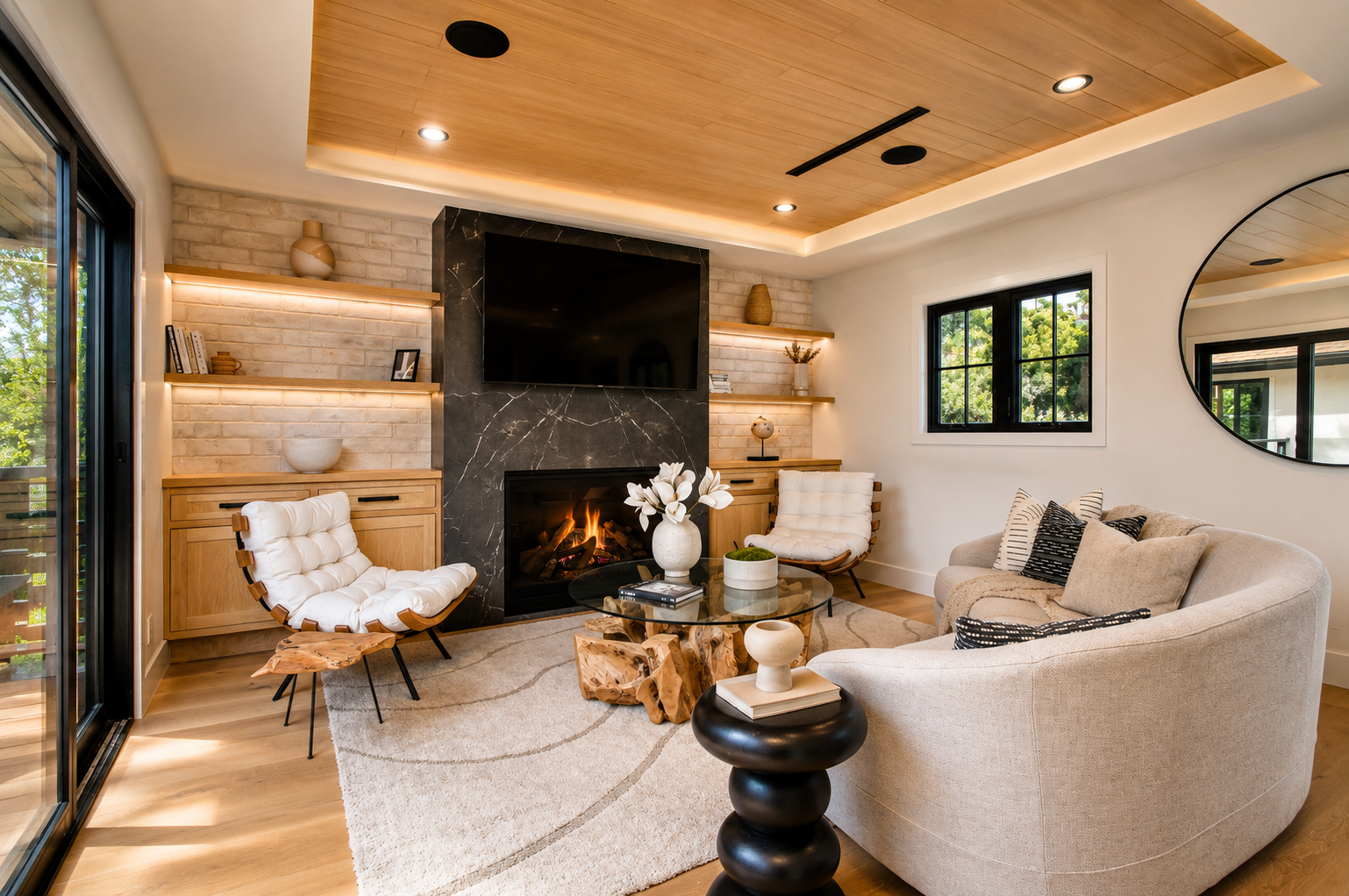 12 CHAT CHELT LIVING ROOM.png