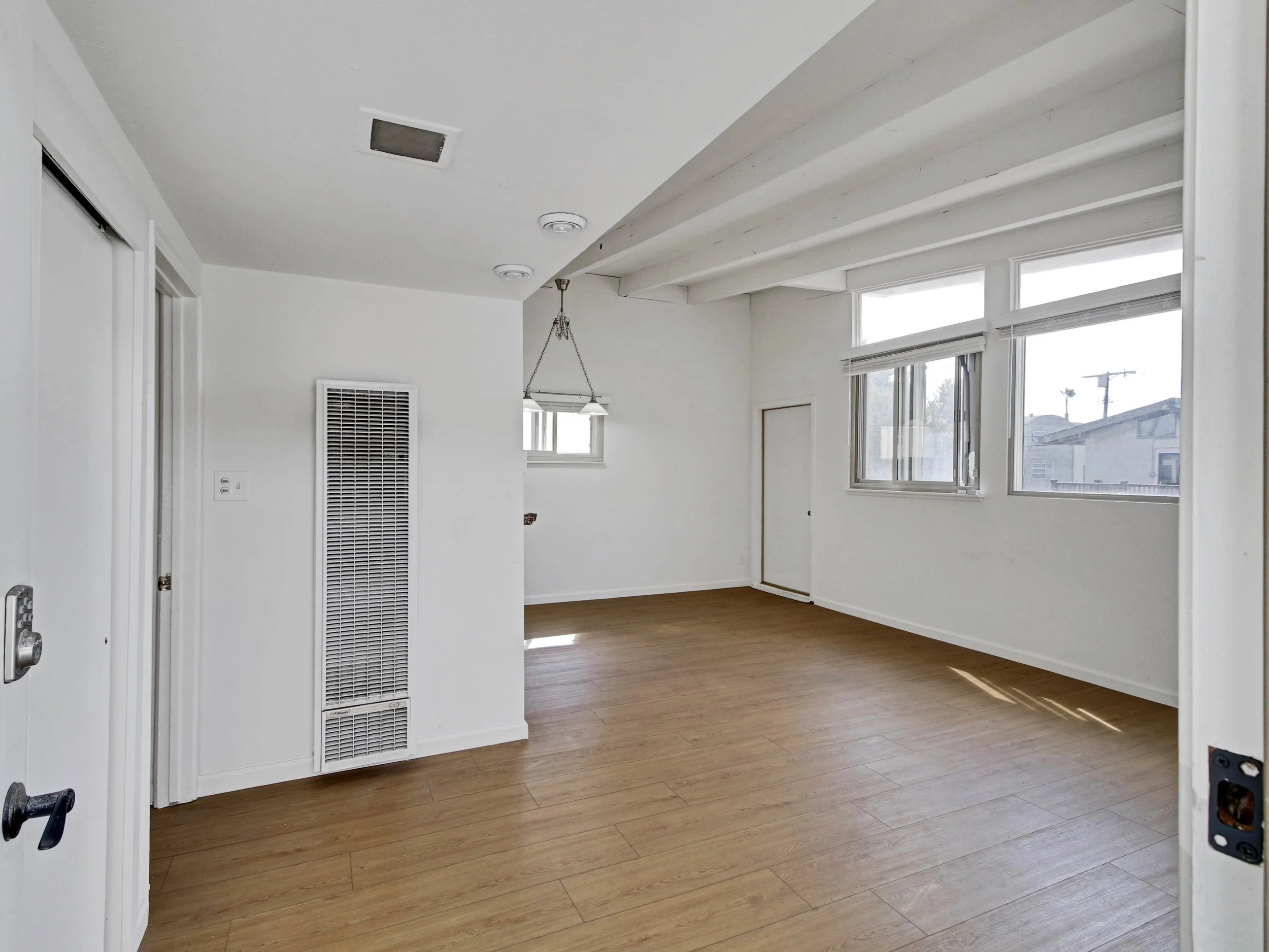 01-106 Sunridge Street-1.jpg