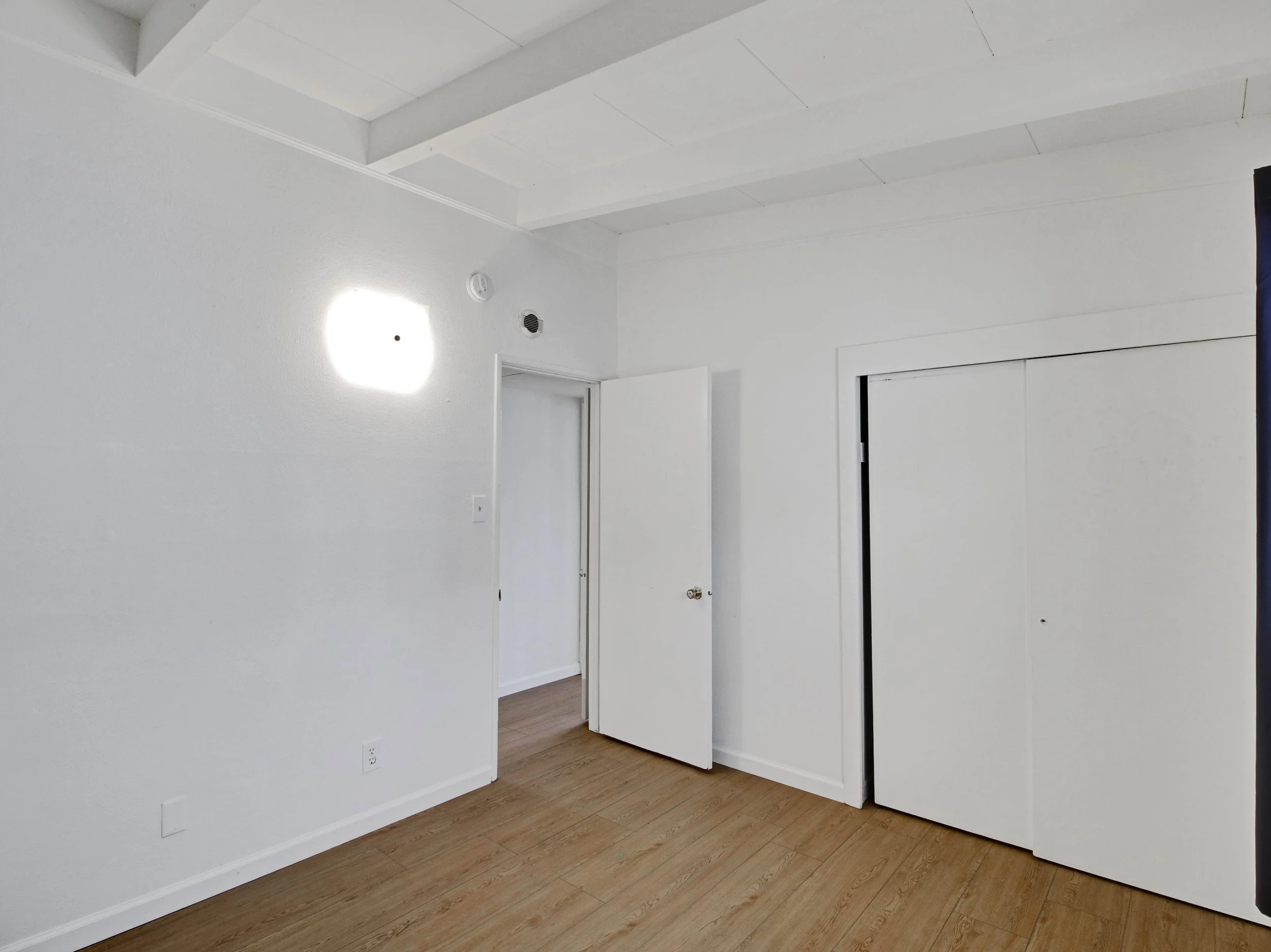 15-106 Sunridge Street-15.jpg