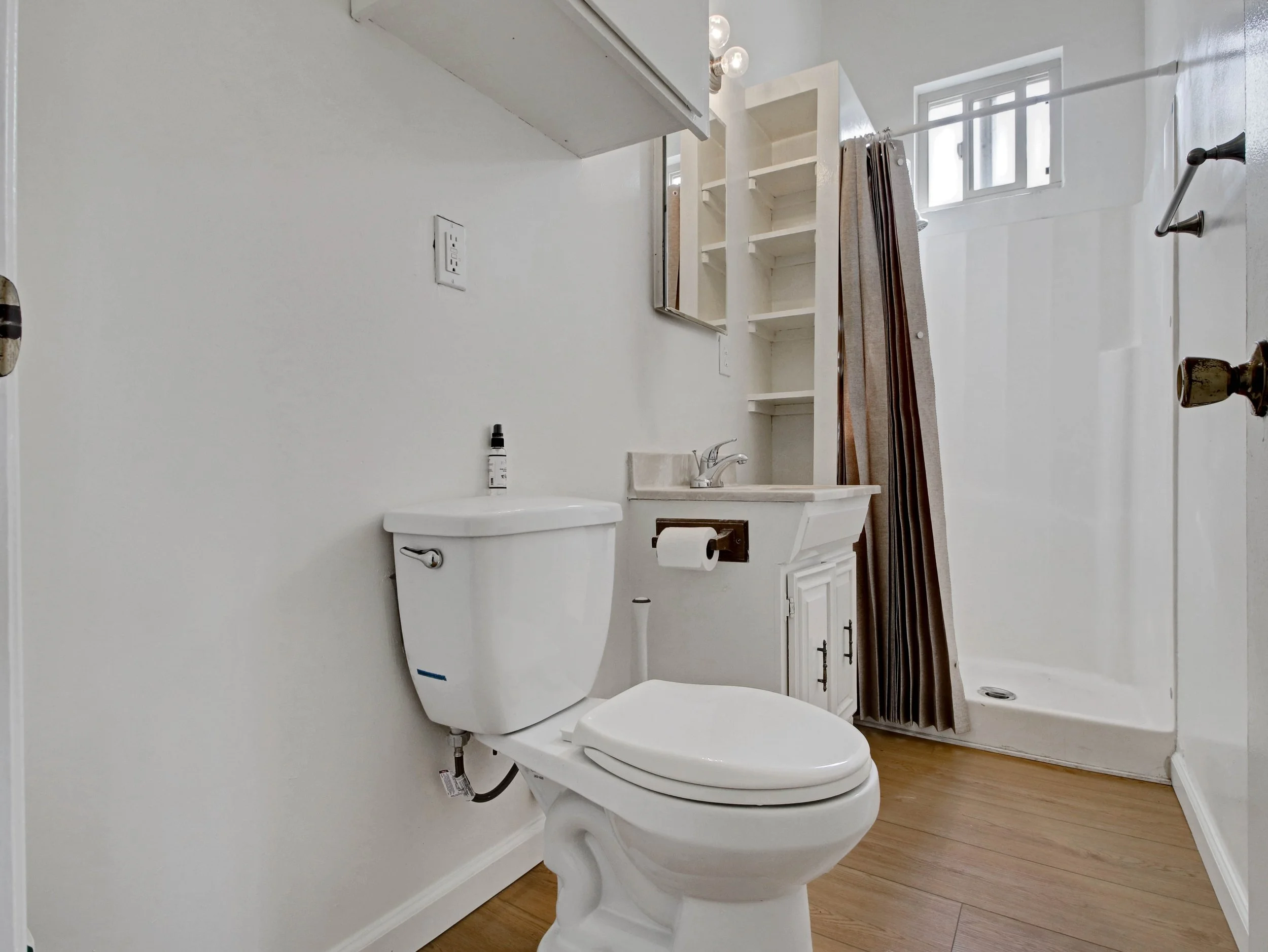 17-106 Sunridge Street-17.jpg