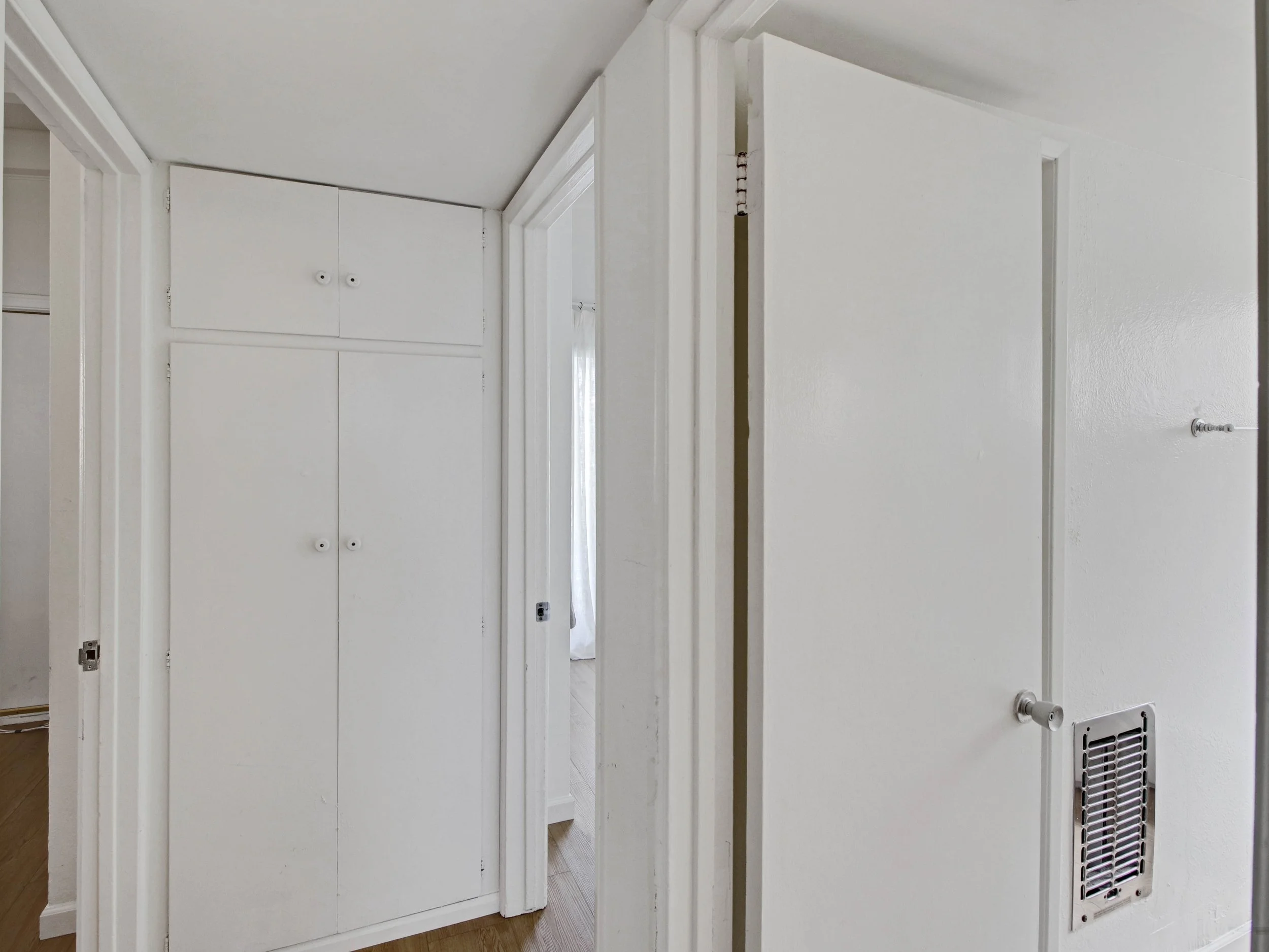 18-106 Sunridge Street-18.jpg
