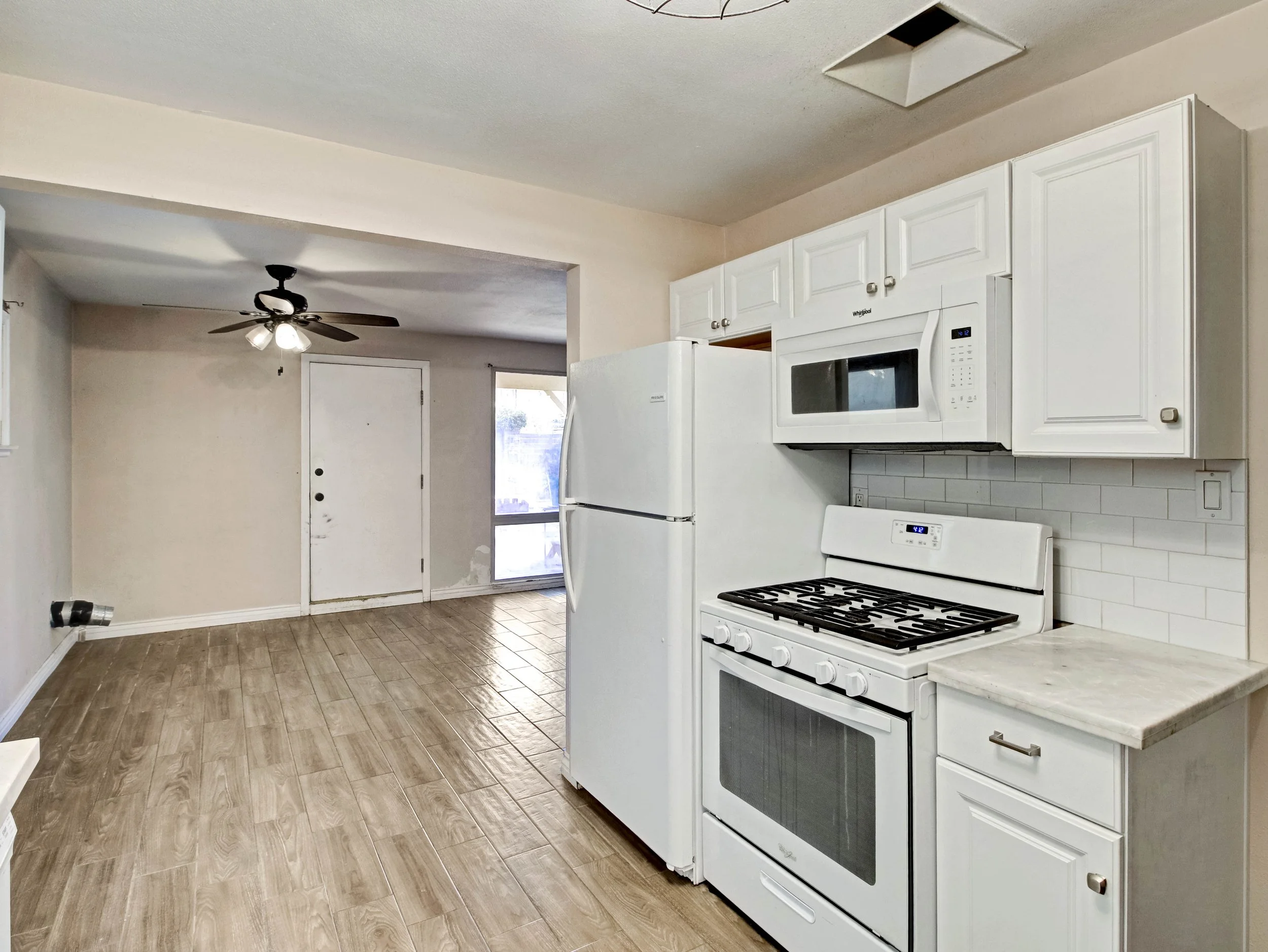 40-104 Sunridge Street-10.jpg