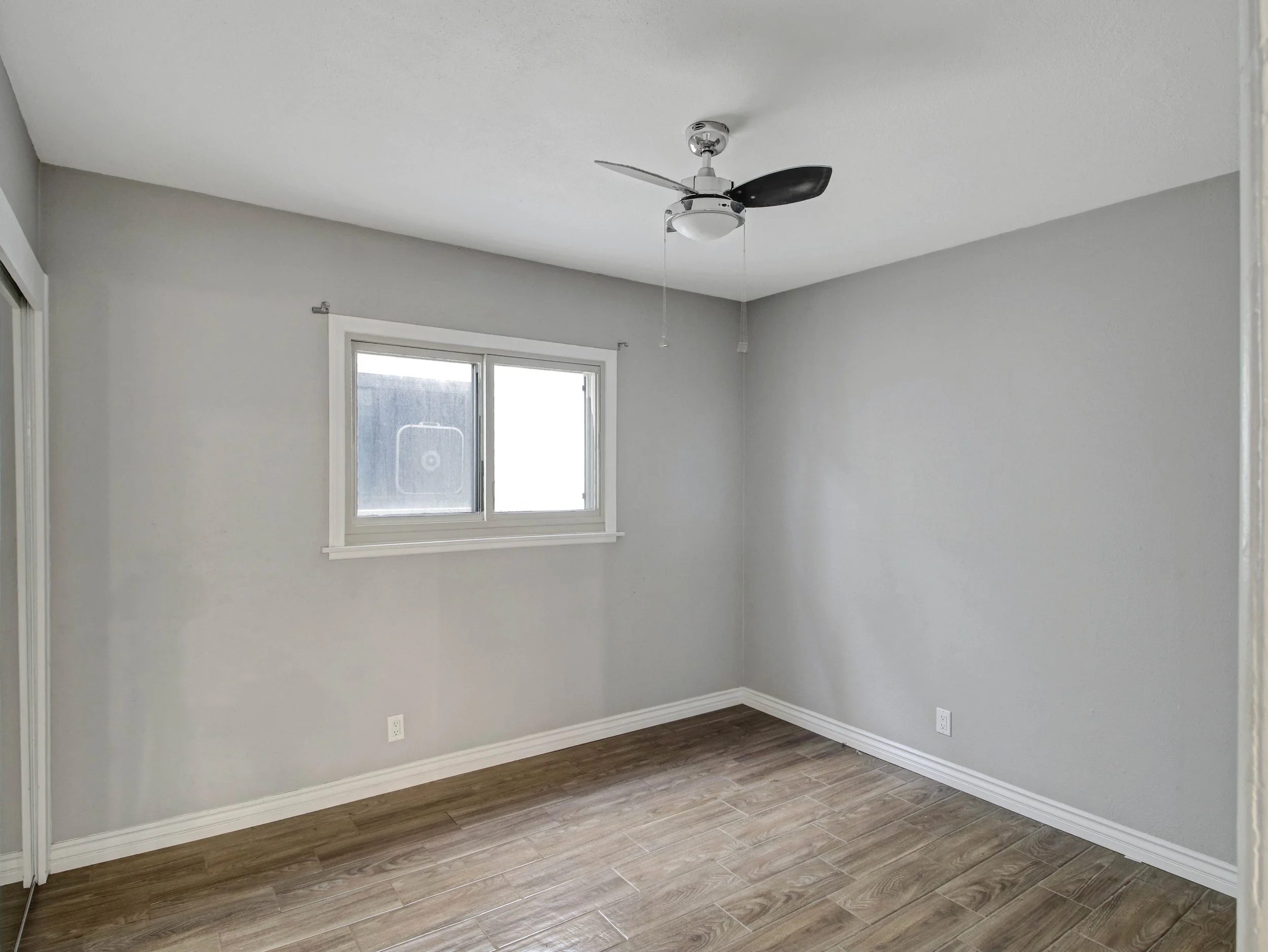 42-104 Sunridge Street-12.jpg