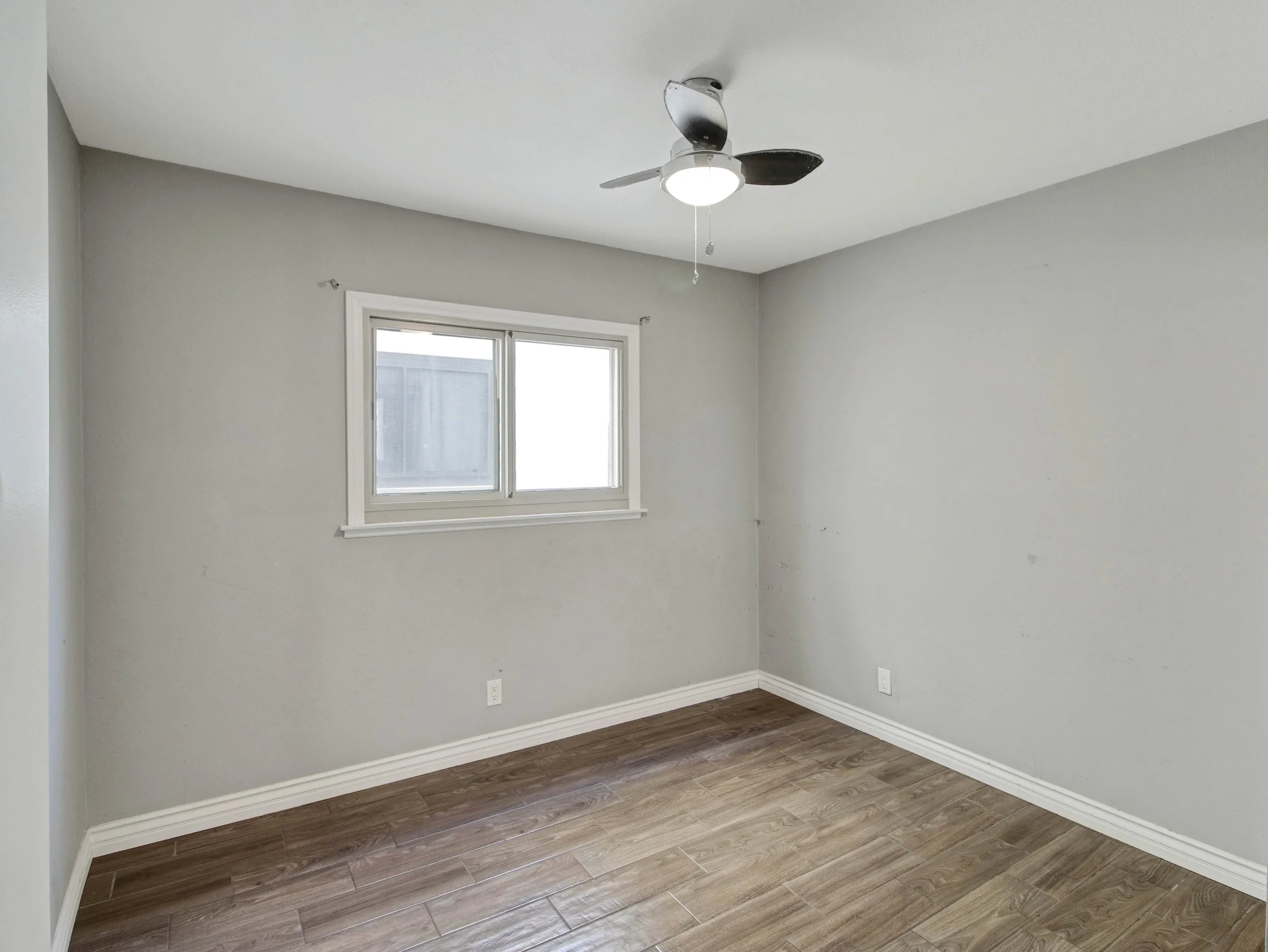 45-104 Sunridge Street-15.jpg