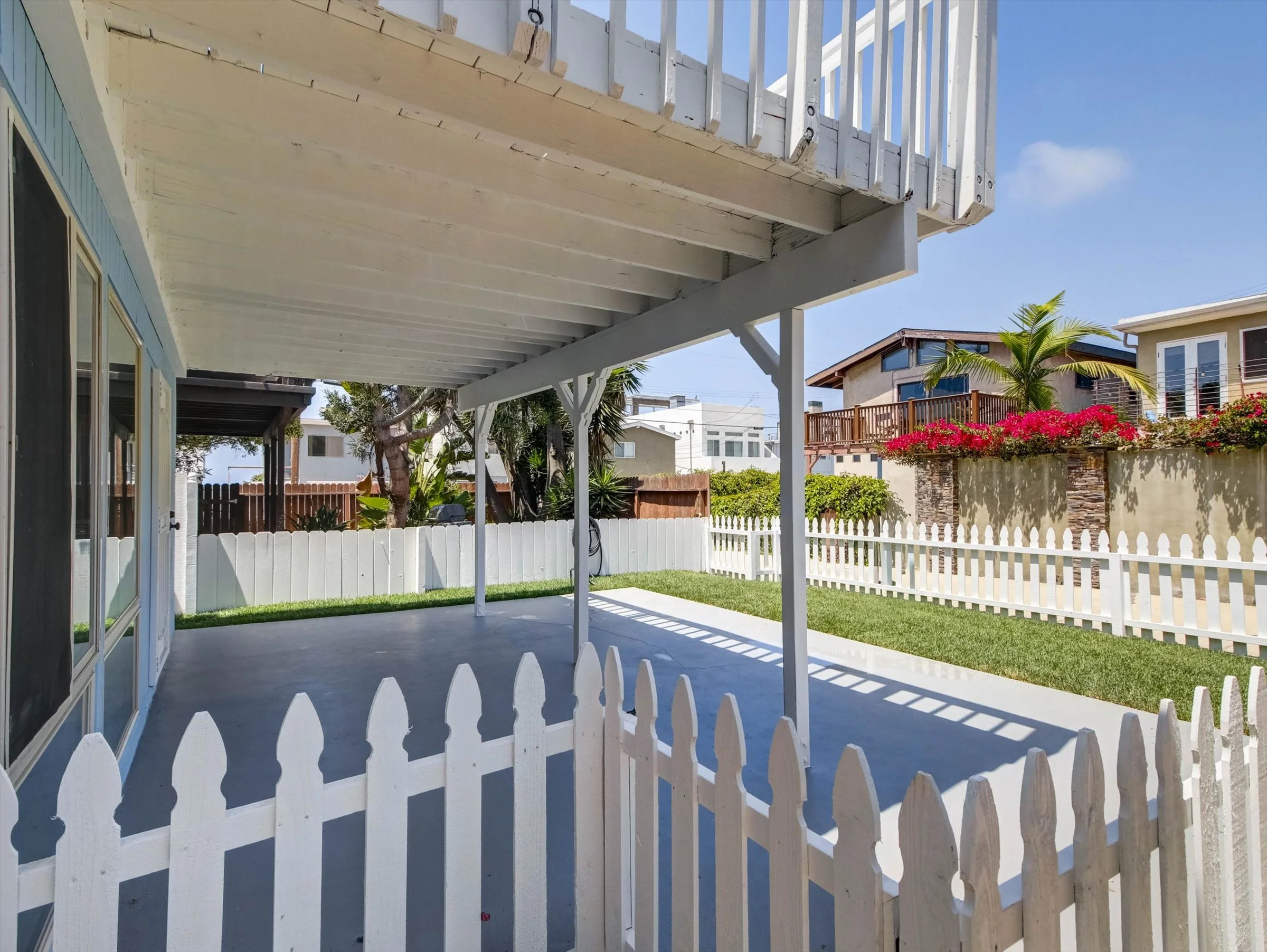 10-Exteriors-10.jpg
