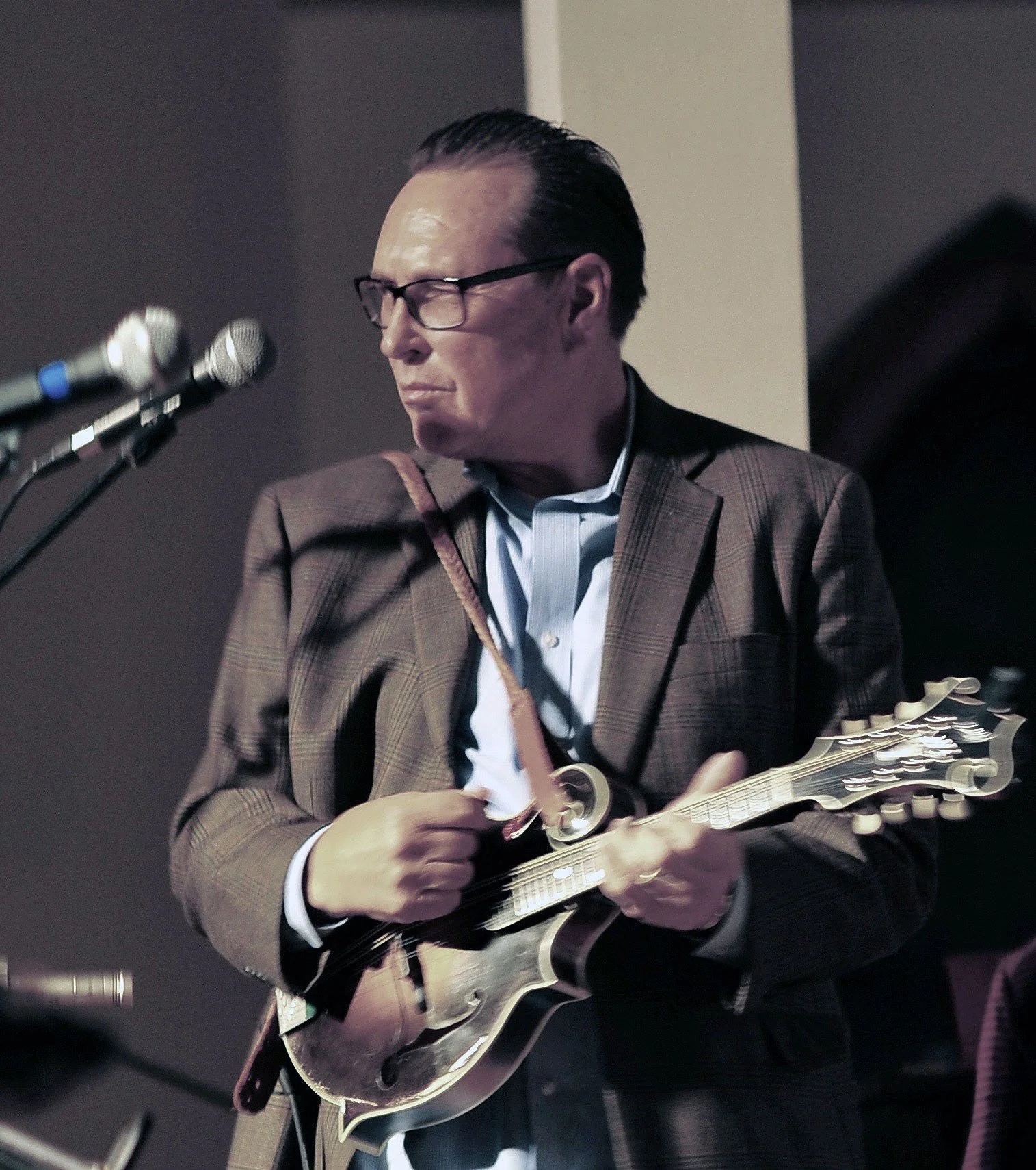 Tennessee Sheiks performing live.