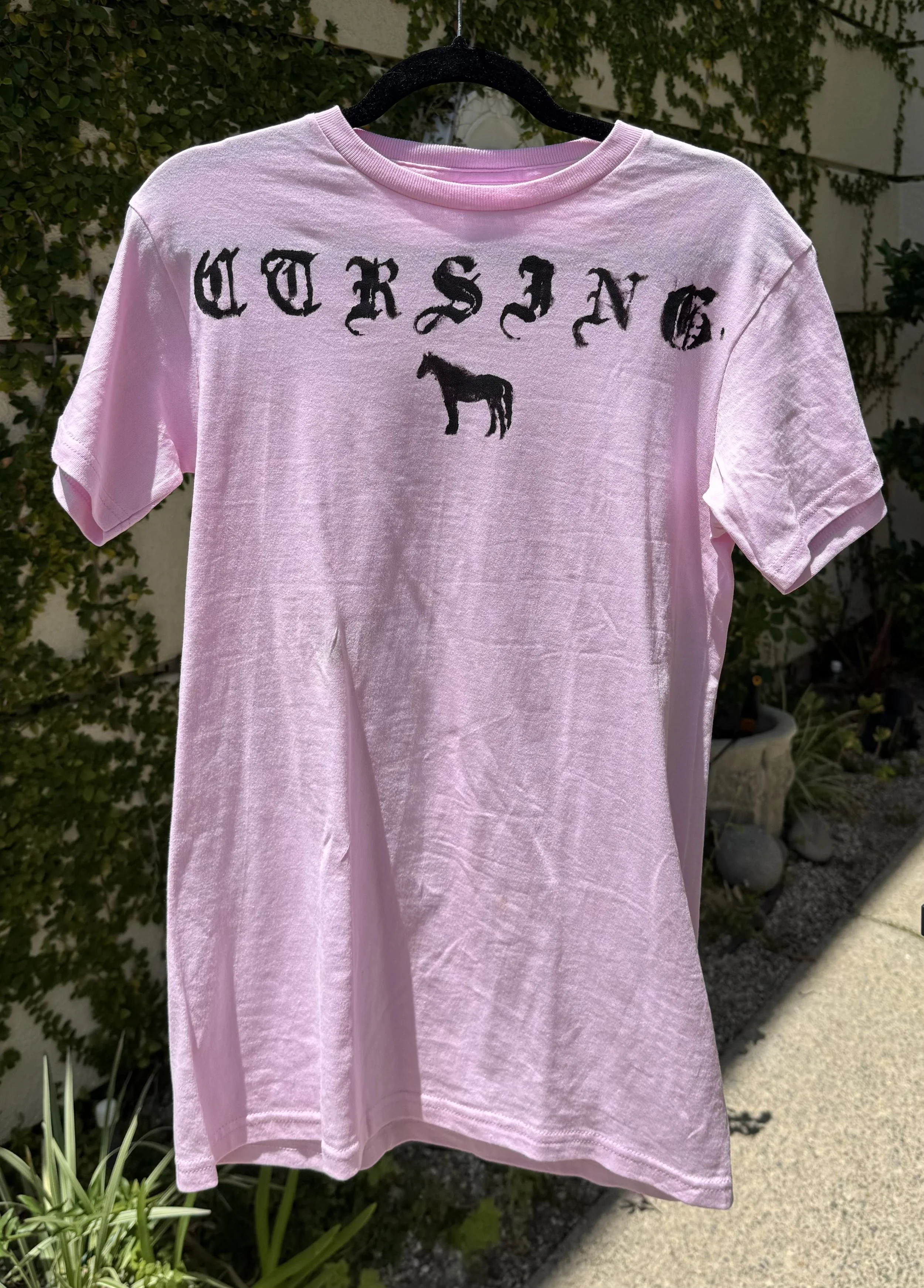 Cursing Horse (Pink, Small)