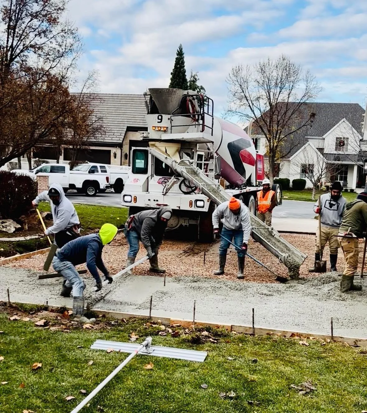 zion-concrete-rv-pad-side-yard.jpg