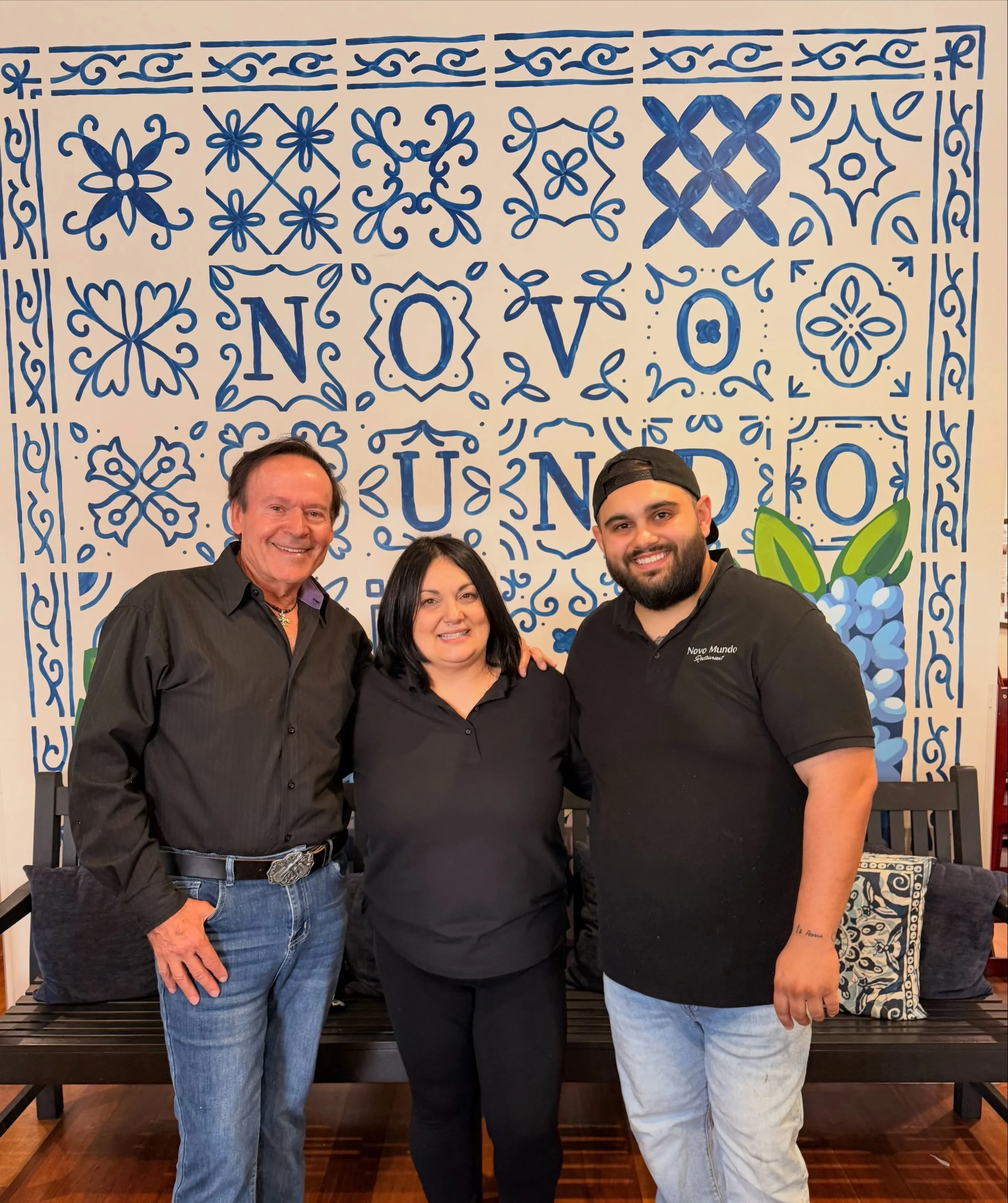 A special guest at Novo Mundo! 🇵🇹🎶

We were so happy to welcome Portuguese singer Maur&iacute;cio Morais to our restaurant! Sharing our love of Portuguese food and culture makes visits like these extra special.

Thank you, Maur&iacute;cio, for sto