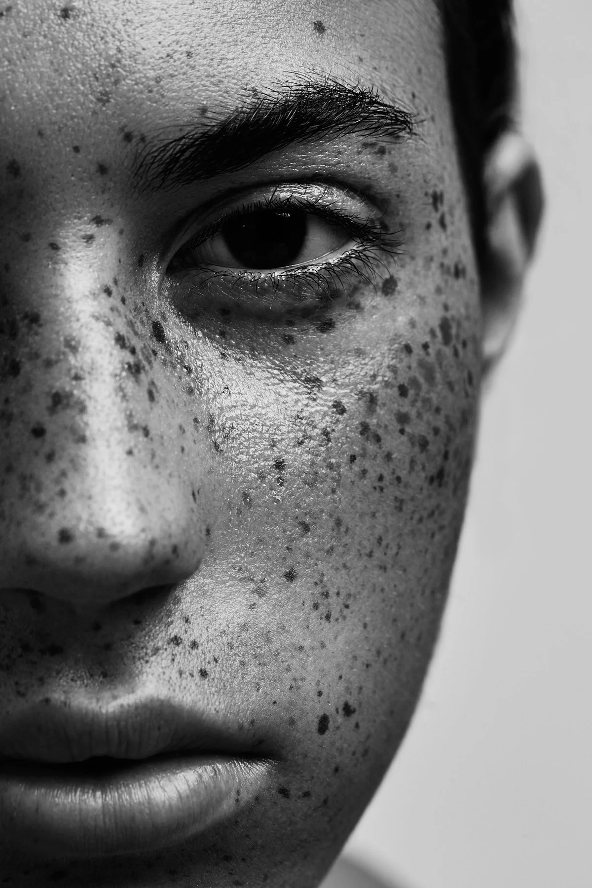 B&W Beauty_Henry_Aug'2502213.jpg