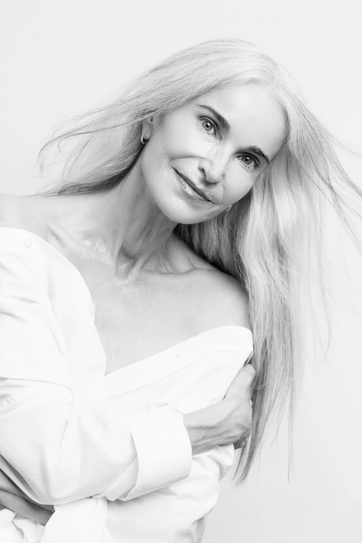 B&W Beauty_Anette_Oct'2505735_1.jpg