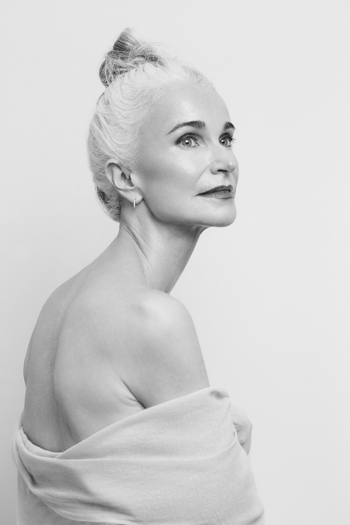 B&W Beauty_Anette_Oct'2506477.jpg