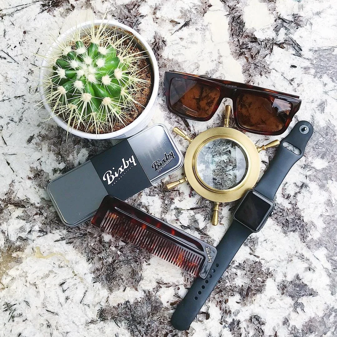 What everyone should own at all times...
-cactus -bixby comb &amp; sunglasses - steering wheel? 😂
-a nice watch

Thanks for sending this photo in @amybrutsky