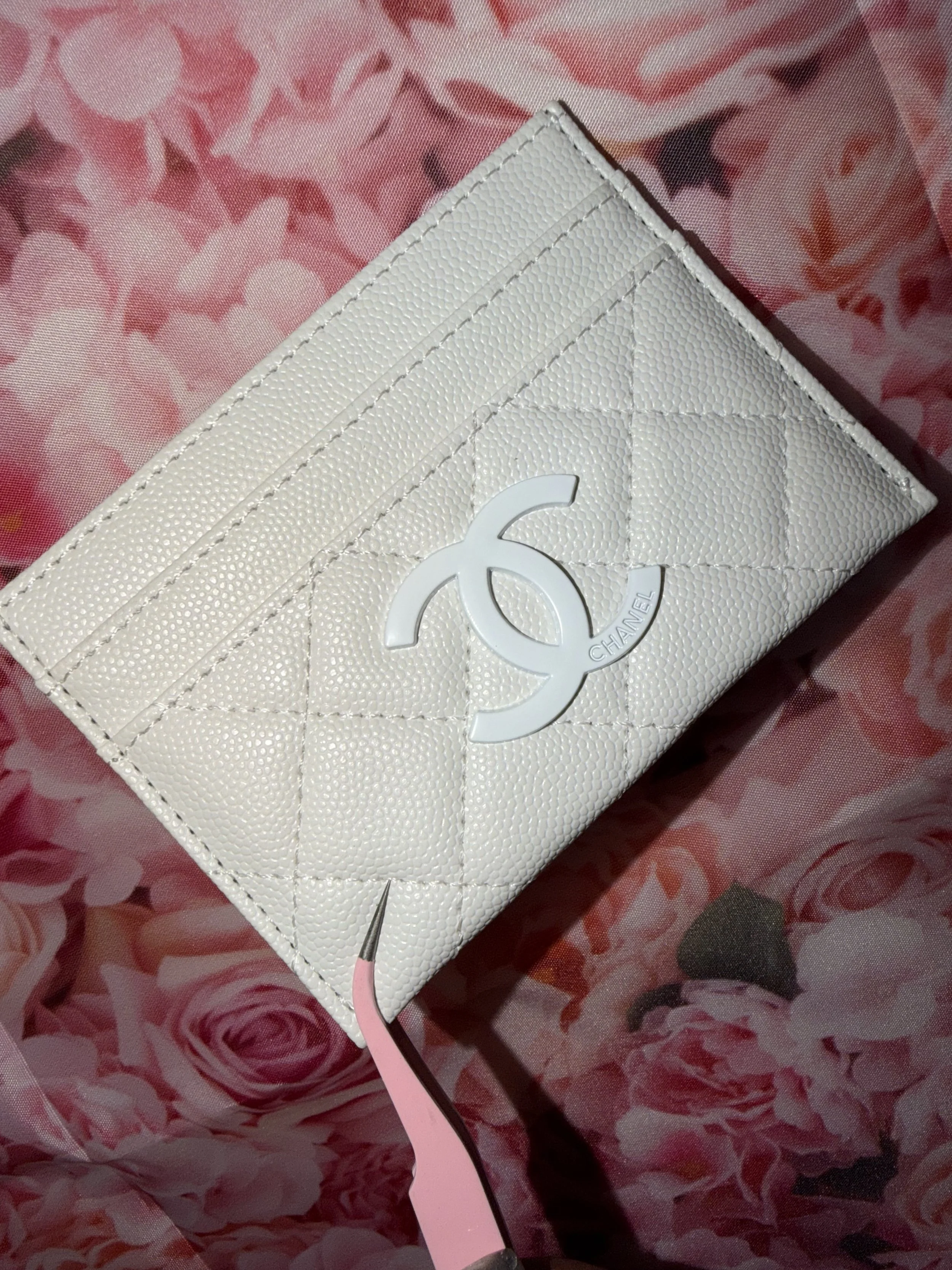 WHITE CC CARDHOLDER