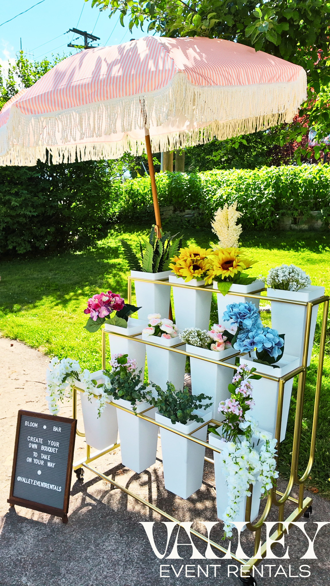 scranton, pa, nepa, flower cart rental, bloom bar, scranton flower cart rental, nepa bloom bar rental, nepa flower cart rental