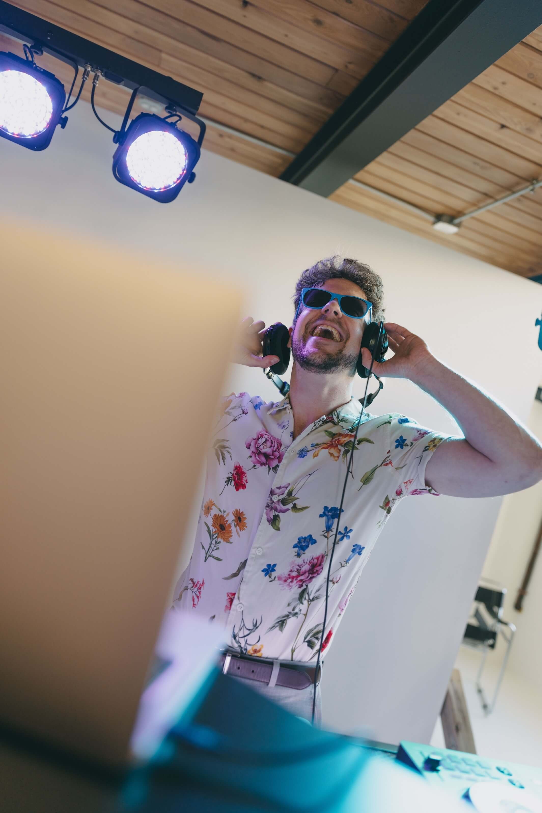 Is a professional wedding&nbsp;DJ worth the&nbsp;cost?