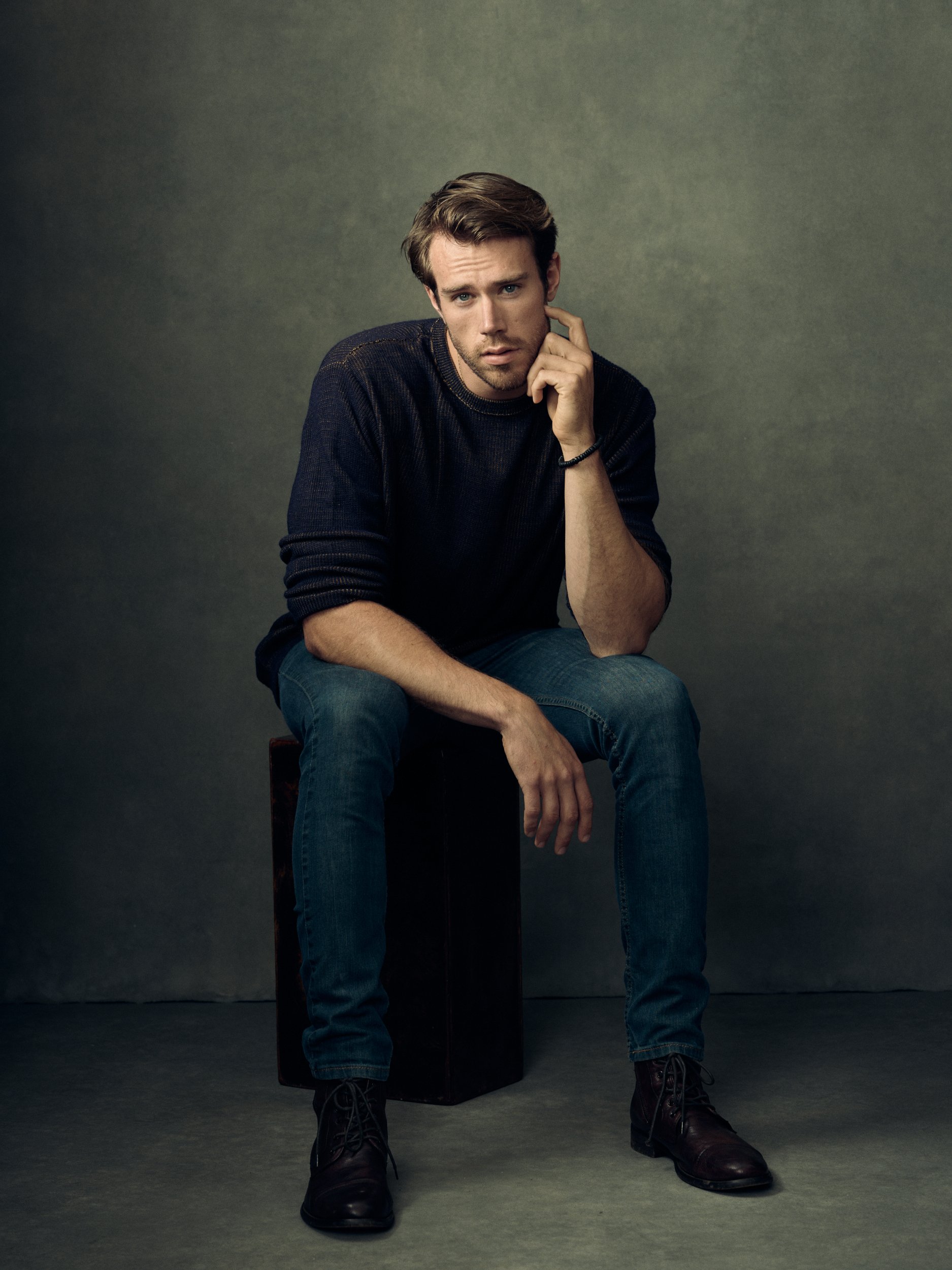 full-body-indoor-studio-portrait-denver.jpg