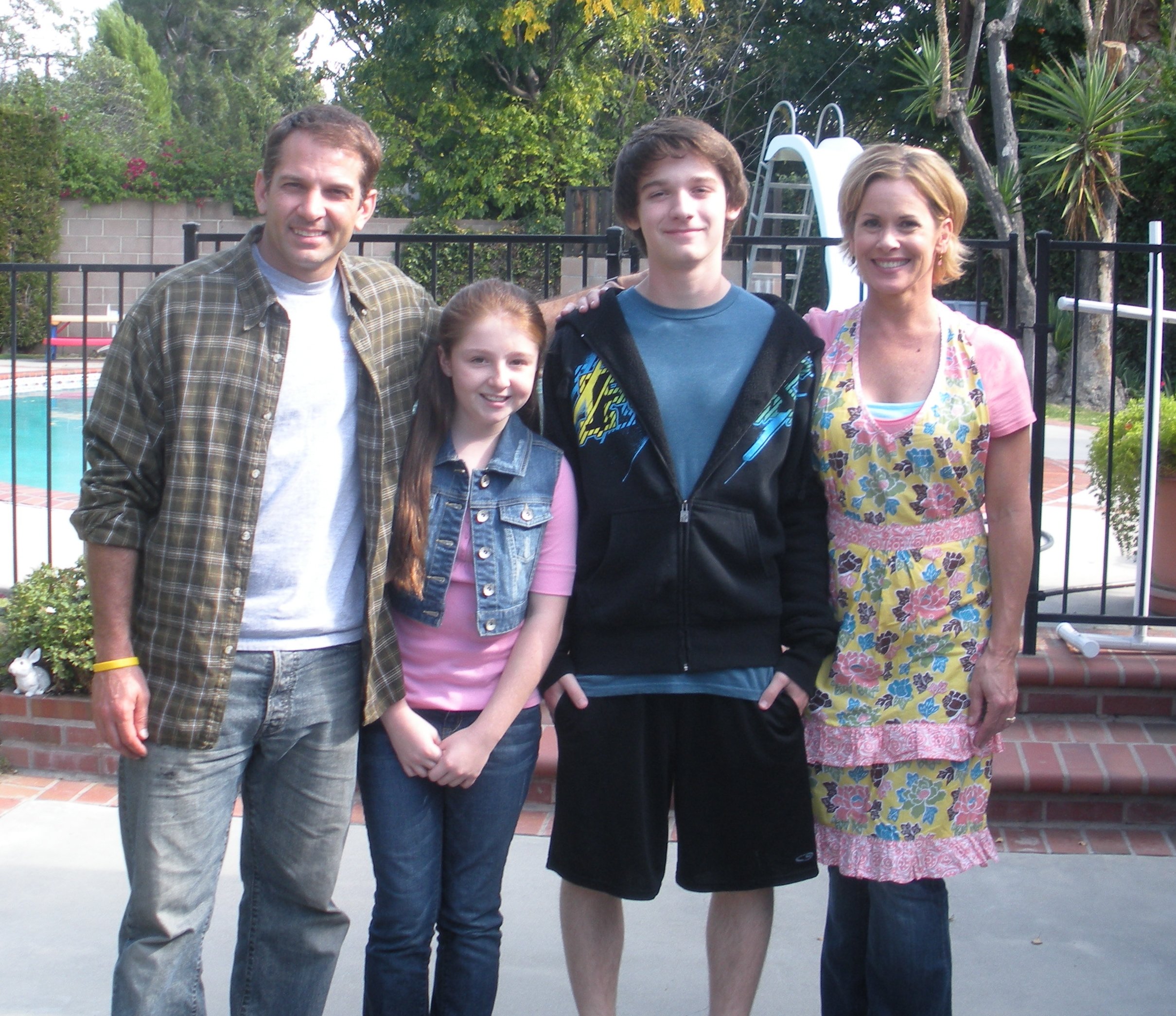DORITOES - w/TV Family
