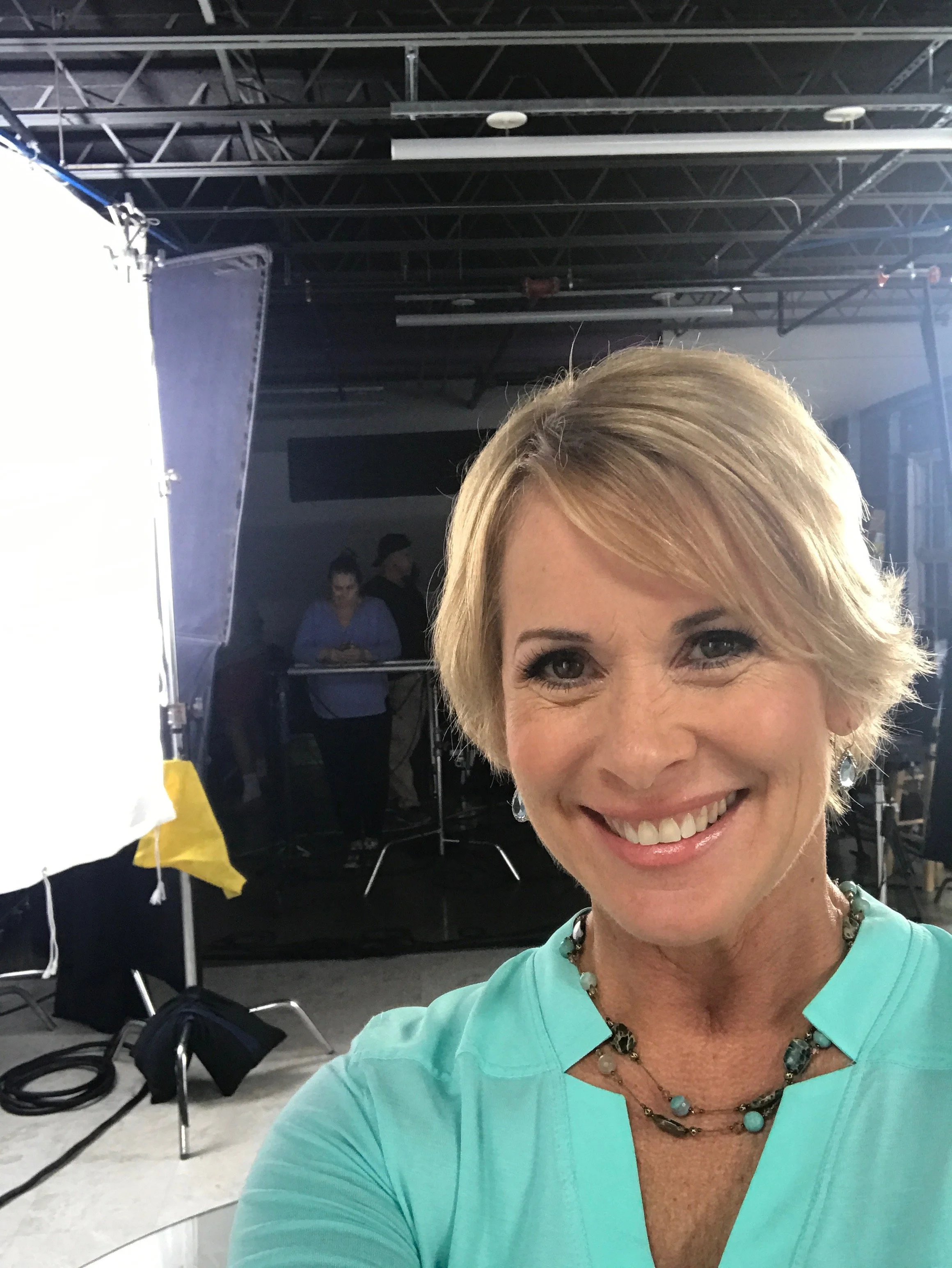 CONCEPTS TV PRODUCTIONS - HOST (pillow support product)